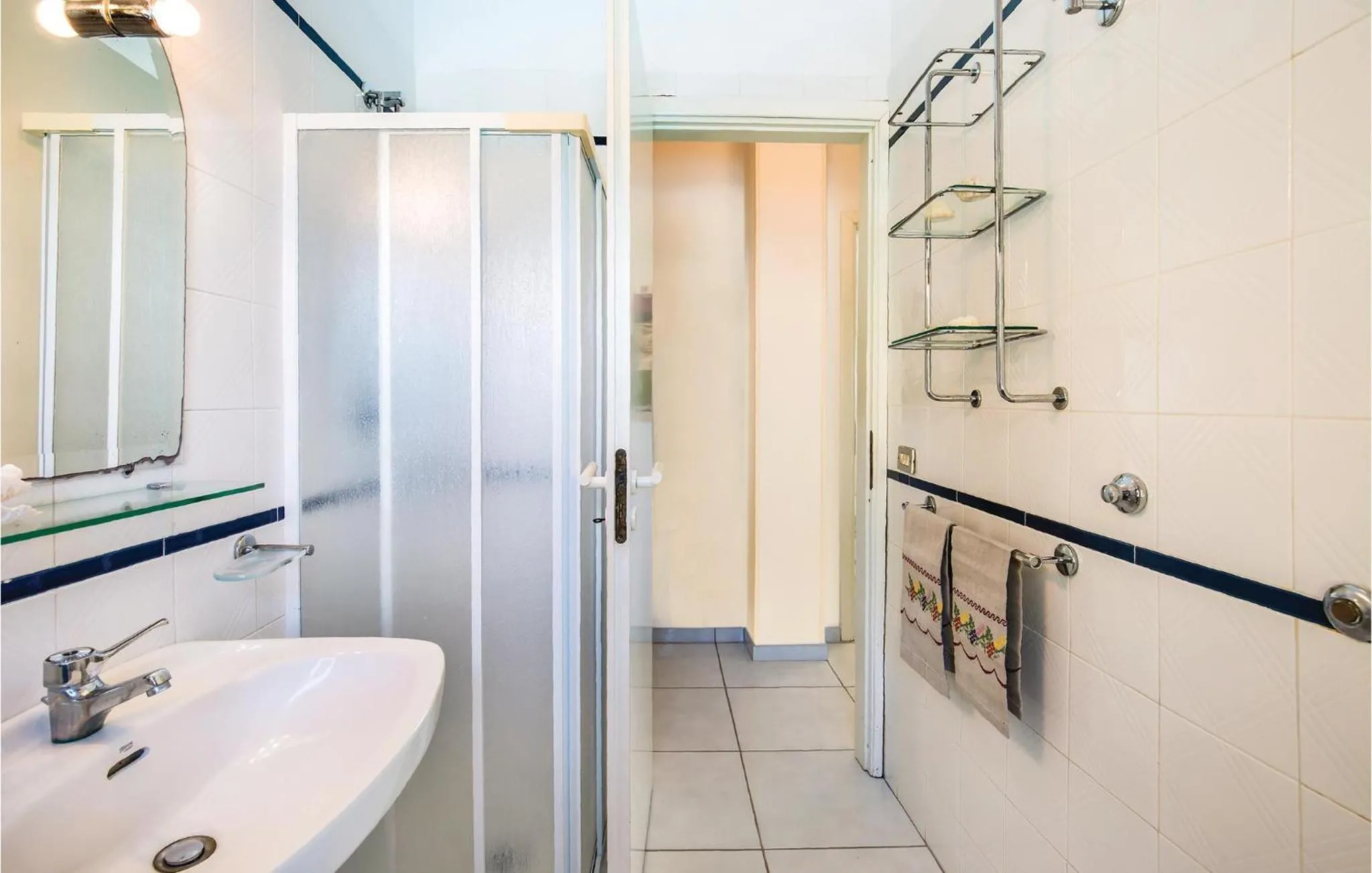 Bathroom in La Canora