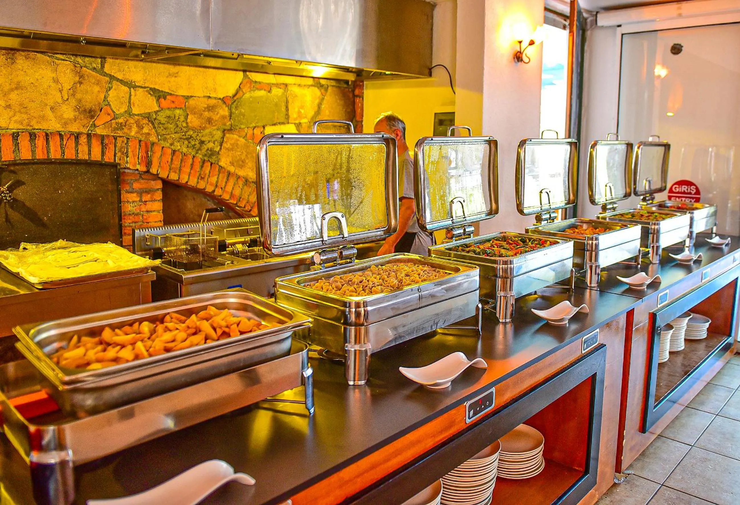 Food and drinks, Restaurant/Places to Eat in Hotel Bleu Nuit