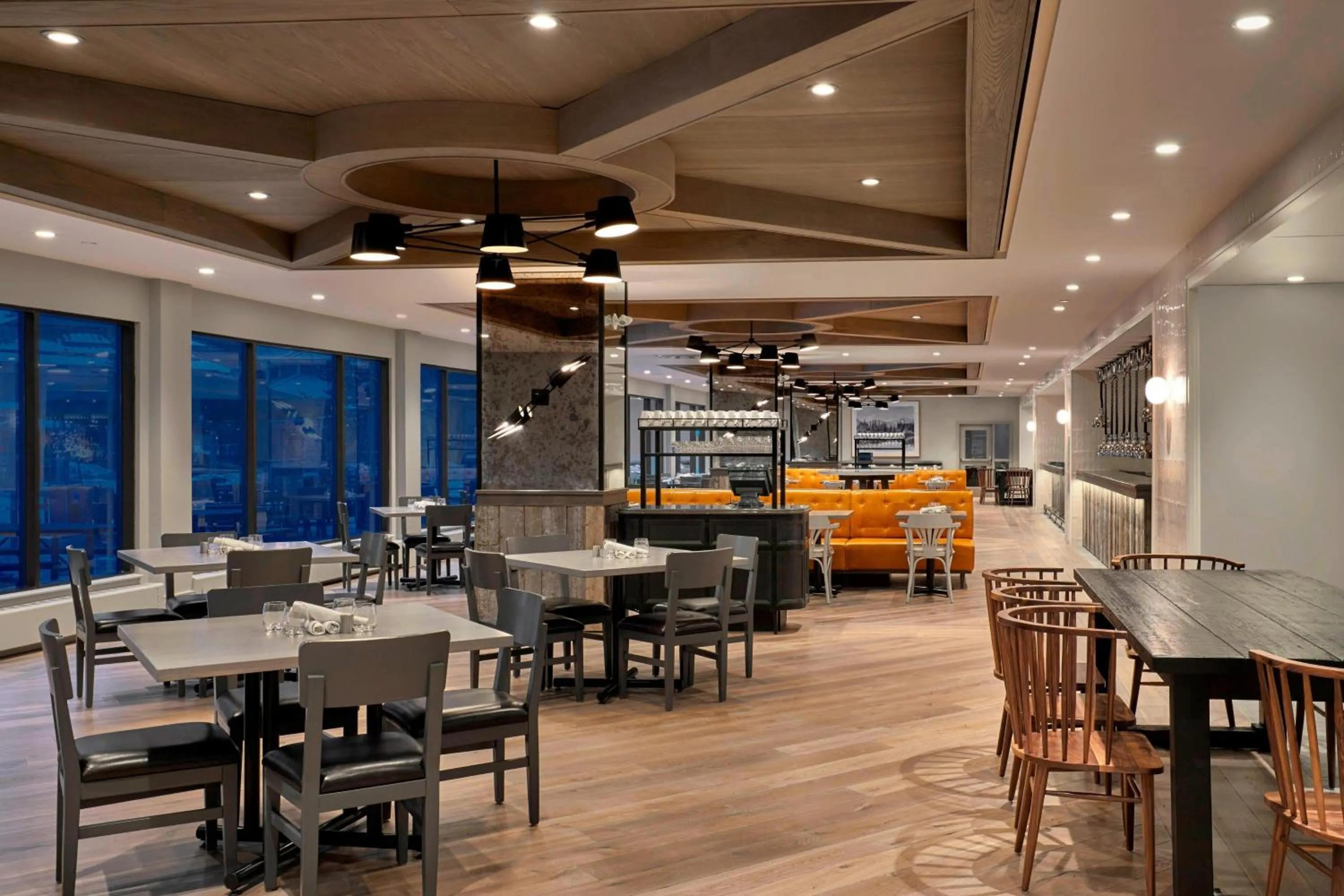 Restaurant/places to eat in Kananaskis Mountain Lodge, Autograph Collection