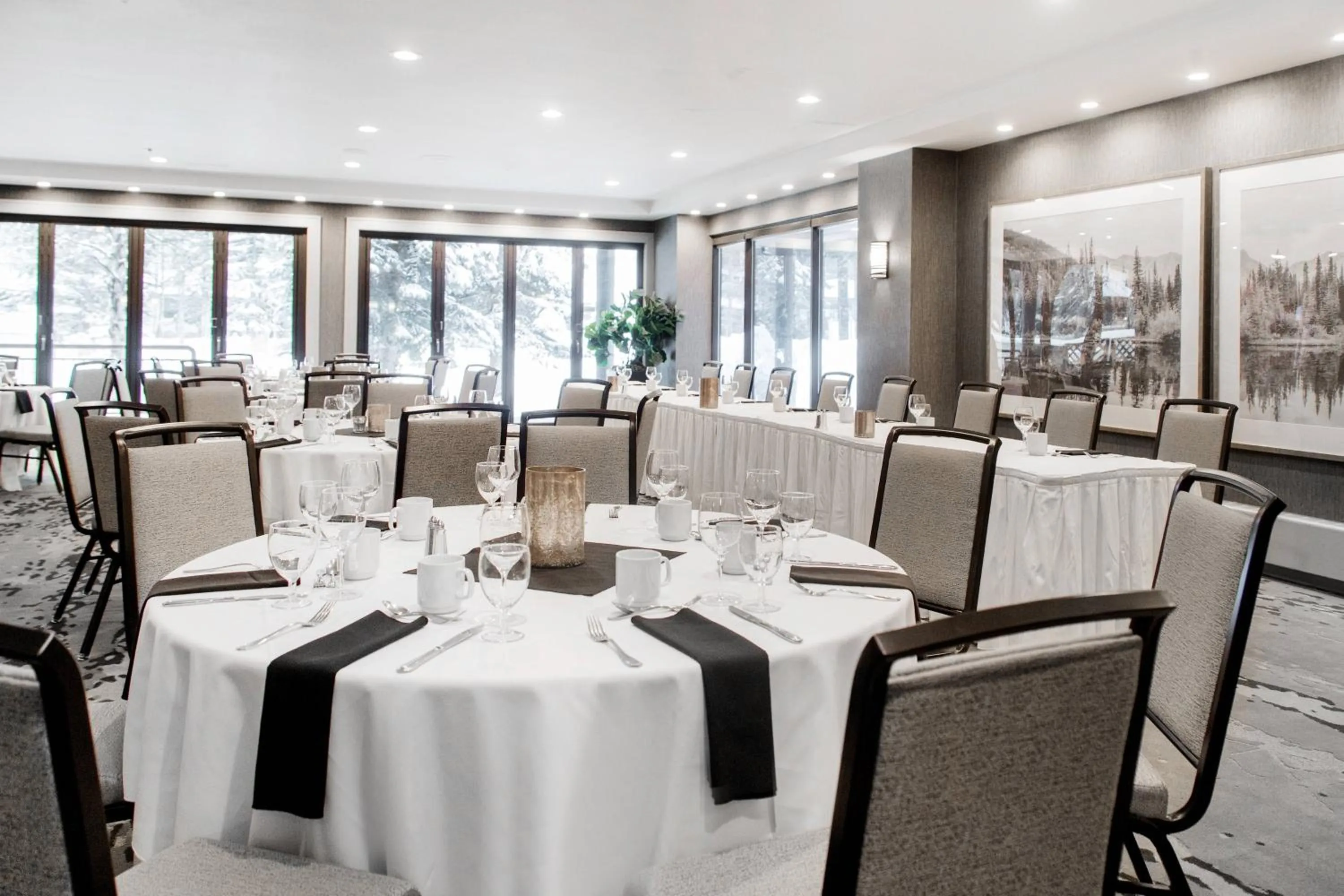 Meeting/conference room in Kananaskis Mountain Lodge, Autograph Collection