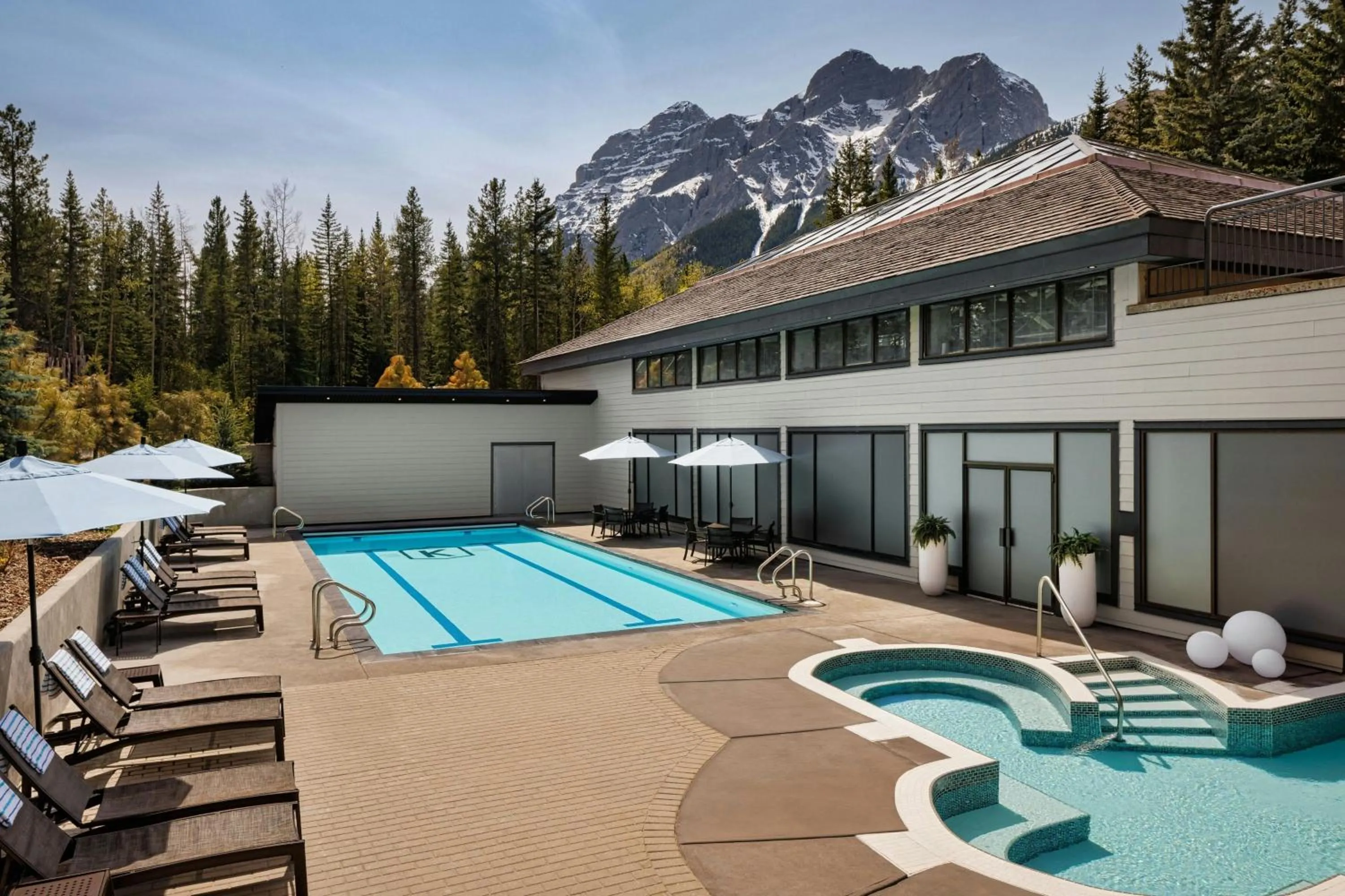 Swimming pool in Kananaskis Mountain Lodge, Autograph Collection