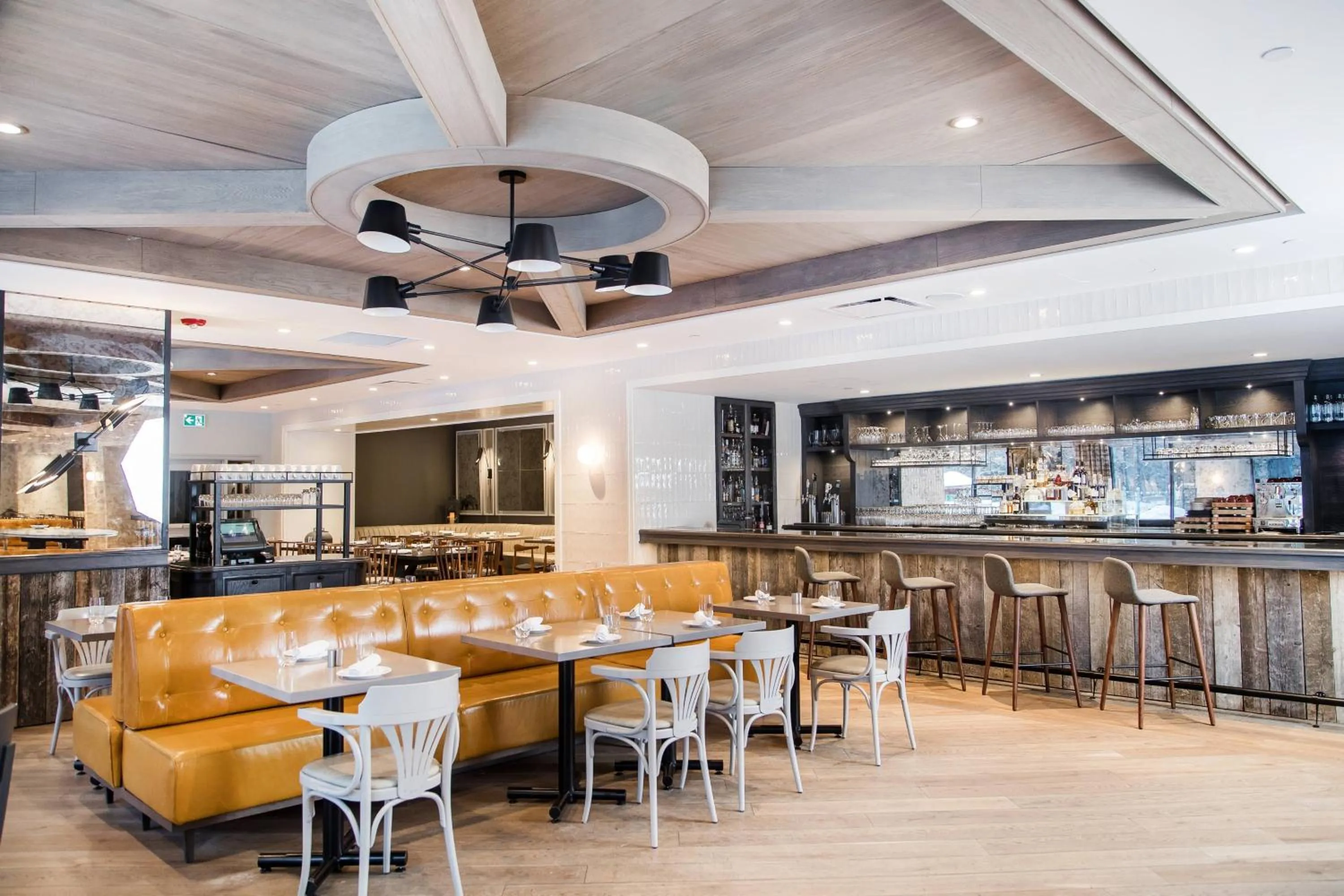 Restaurant/places to eat in Kananaskis Mountain Lodge, Autograph Collection