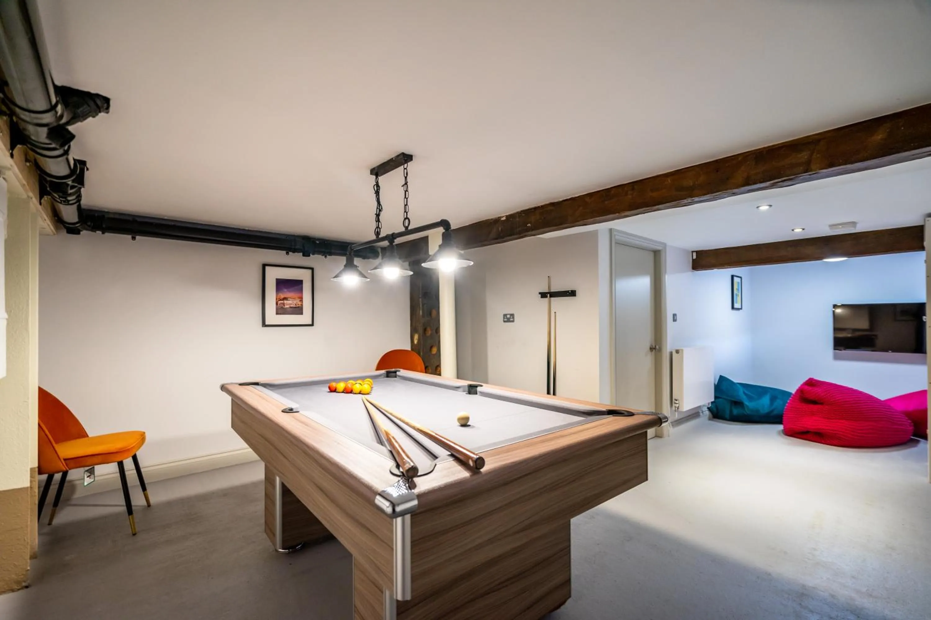 Billiard in 3 Clementhorpe Maltings