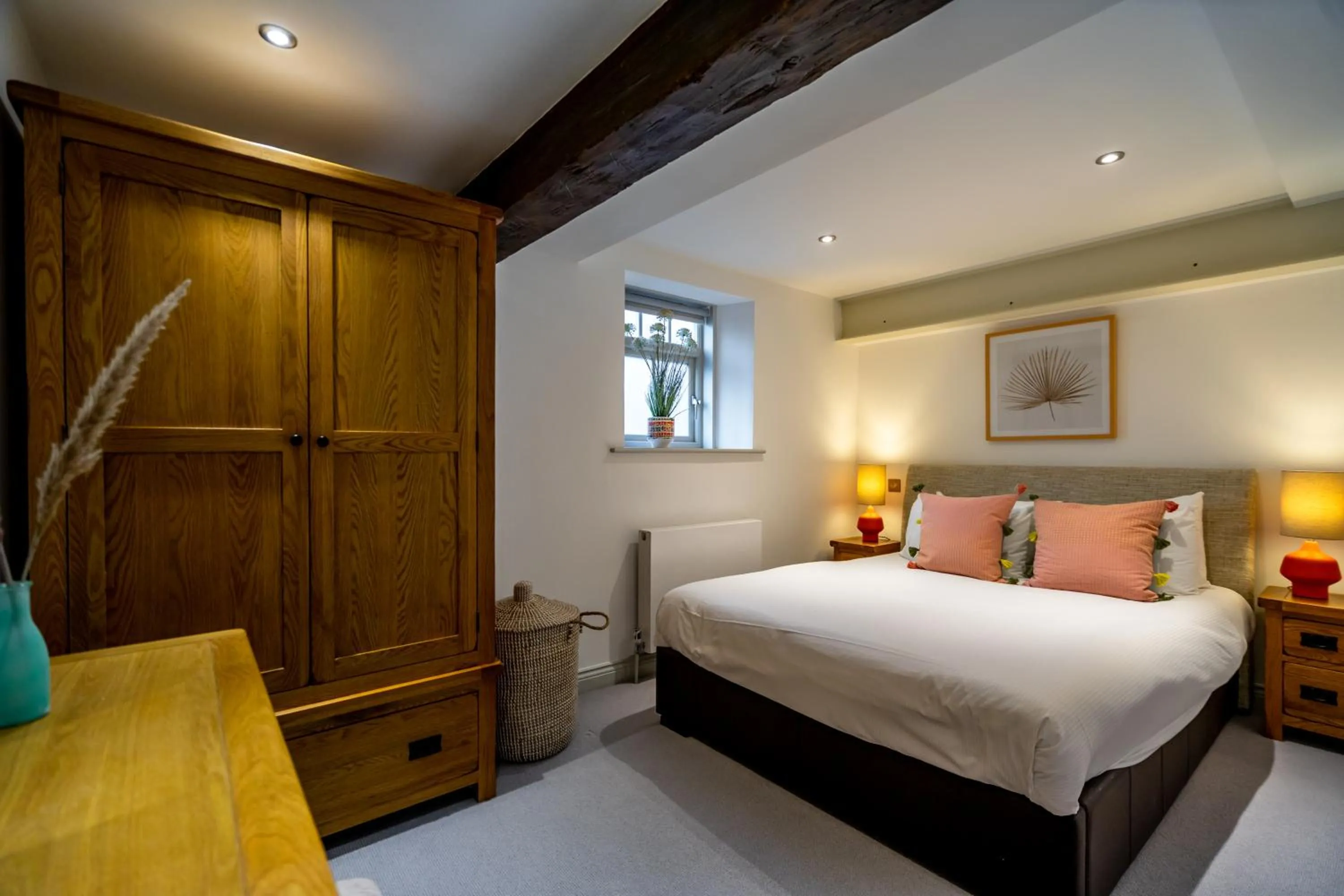 Bedroom, Bed in 3 Clementhorpe Maltings