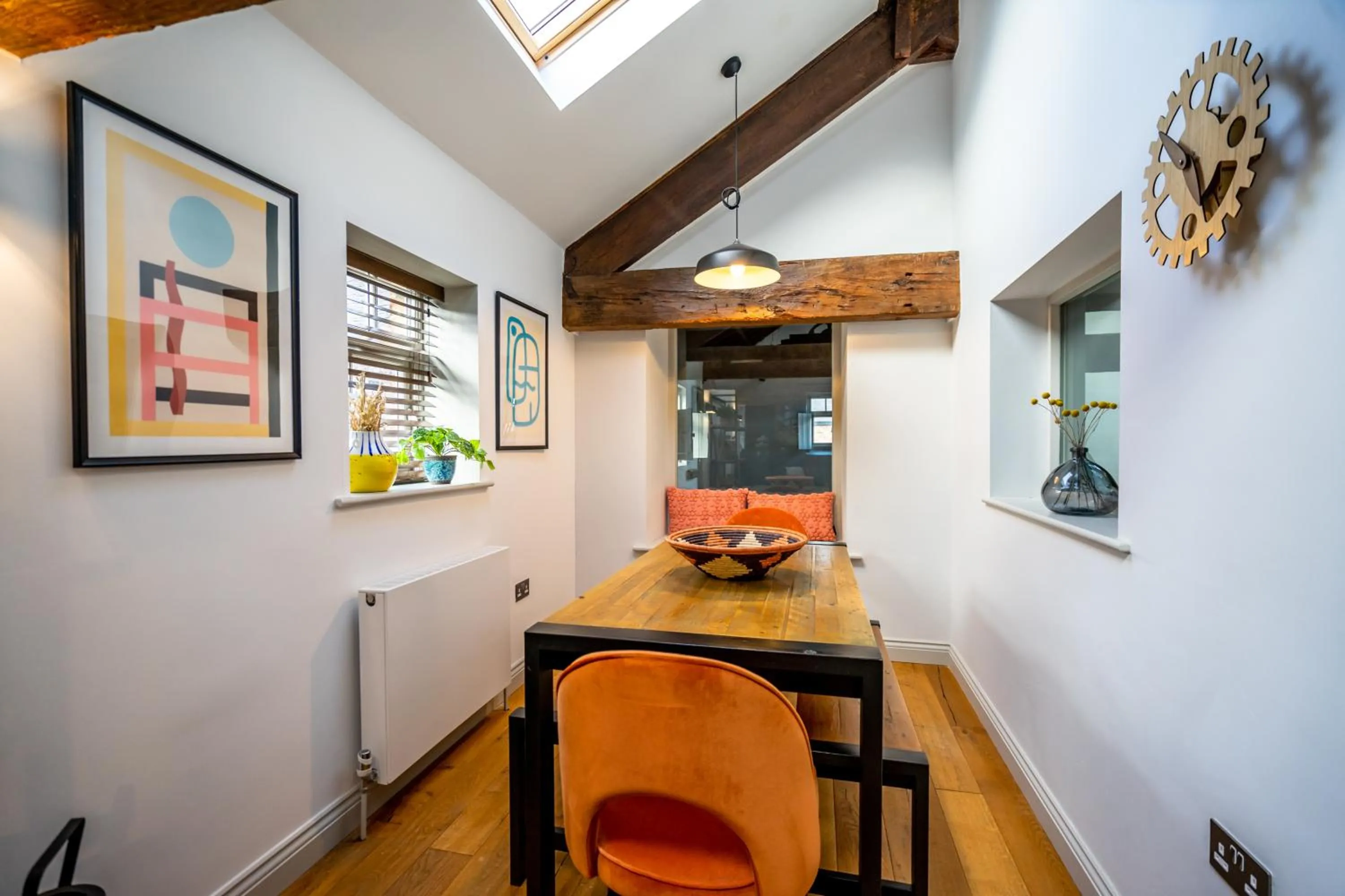 Dining area in 3 Clementhorpe Maltings