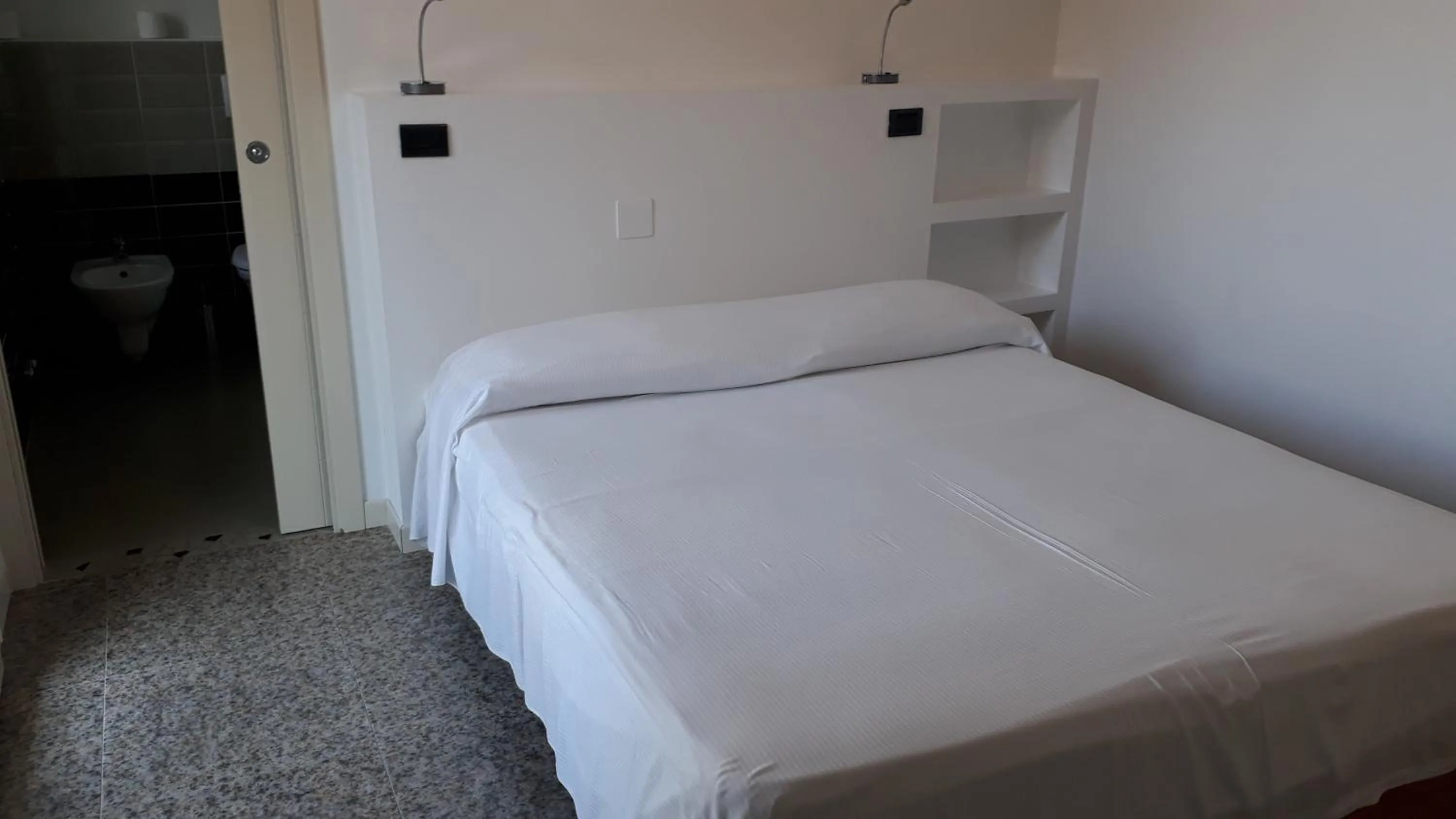 Bedroom, Bed in Hotel Marbella