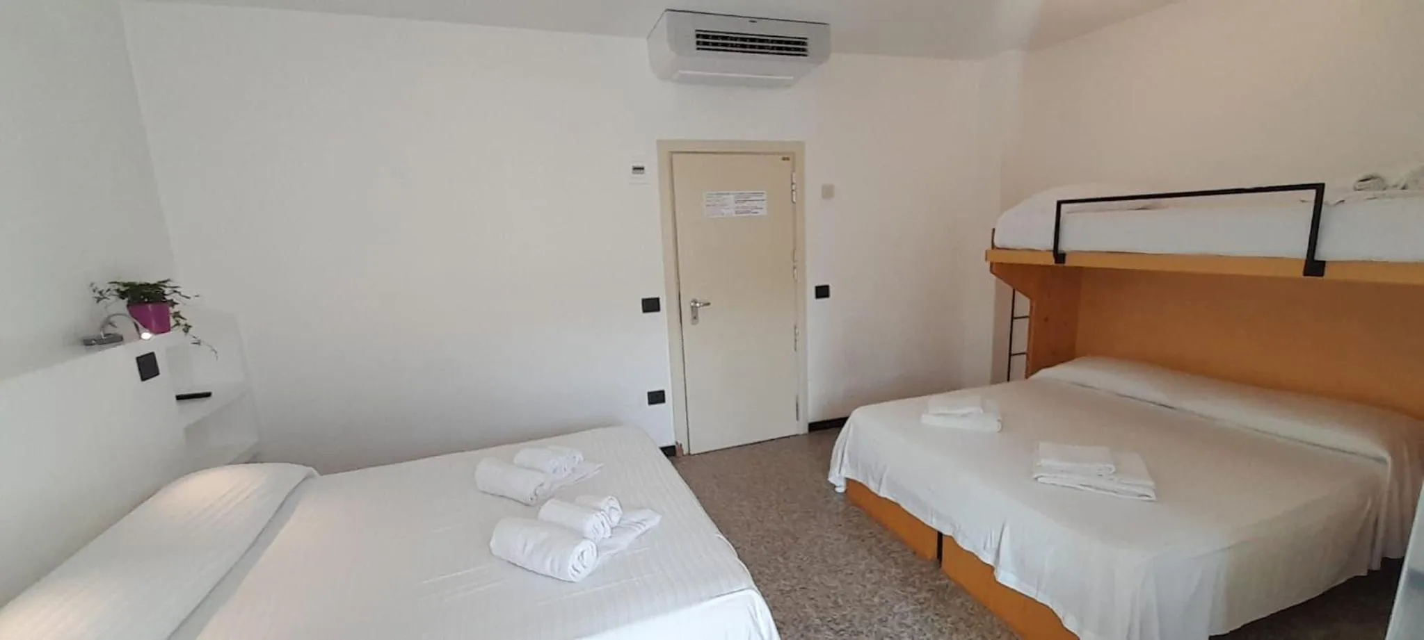 Bedroom, Bed in Hotel Marbella