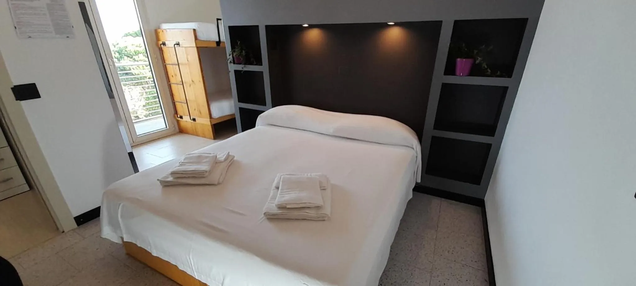 Bedroom, Bed in Hotel Marbella