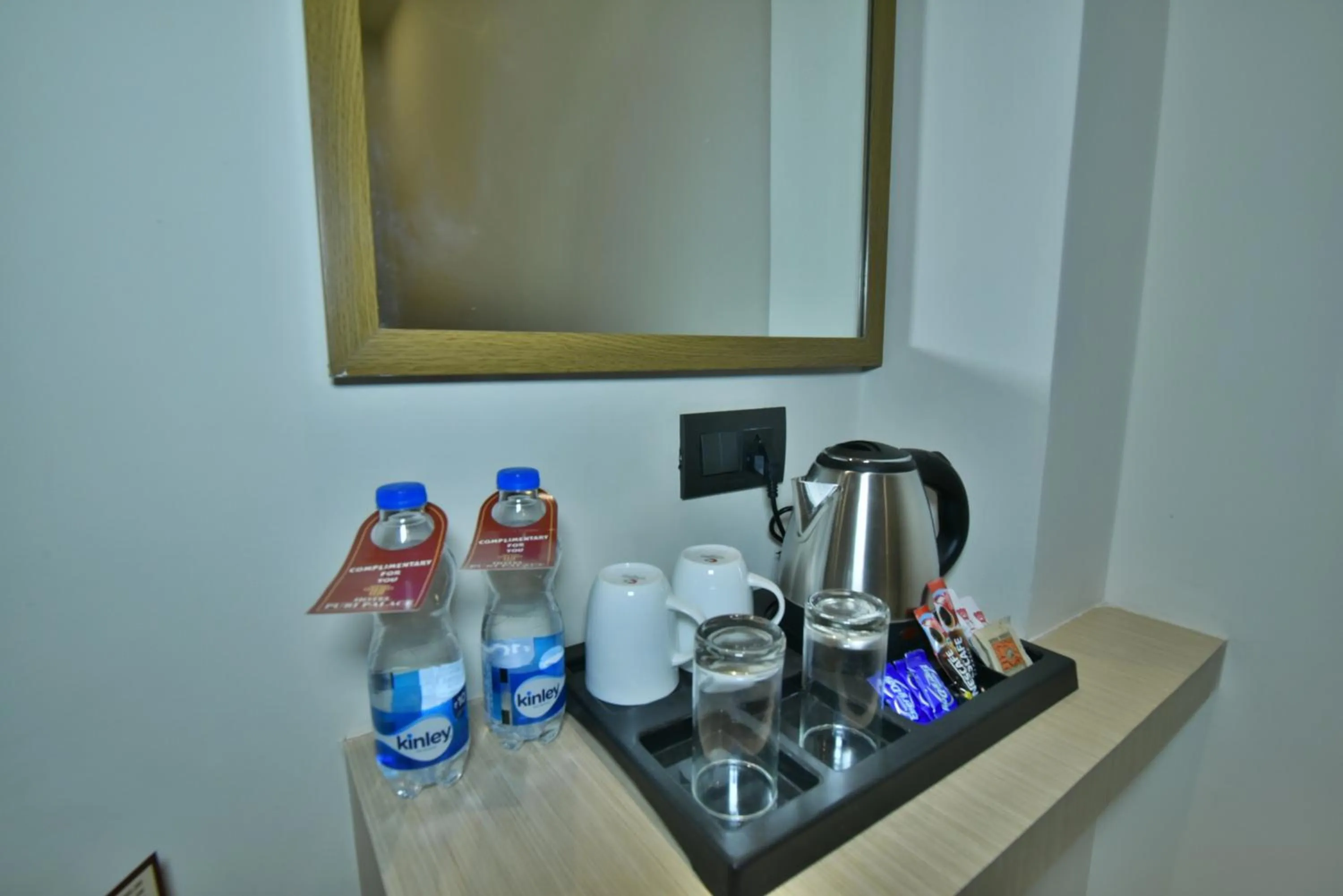 Coffee/tea facilities in Hotel Puri Palace