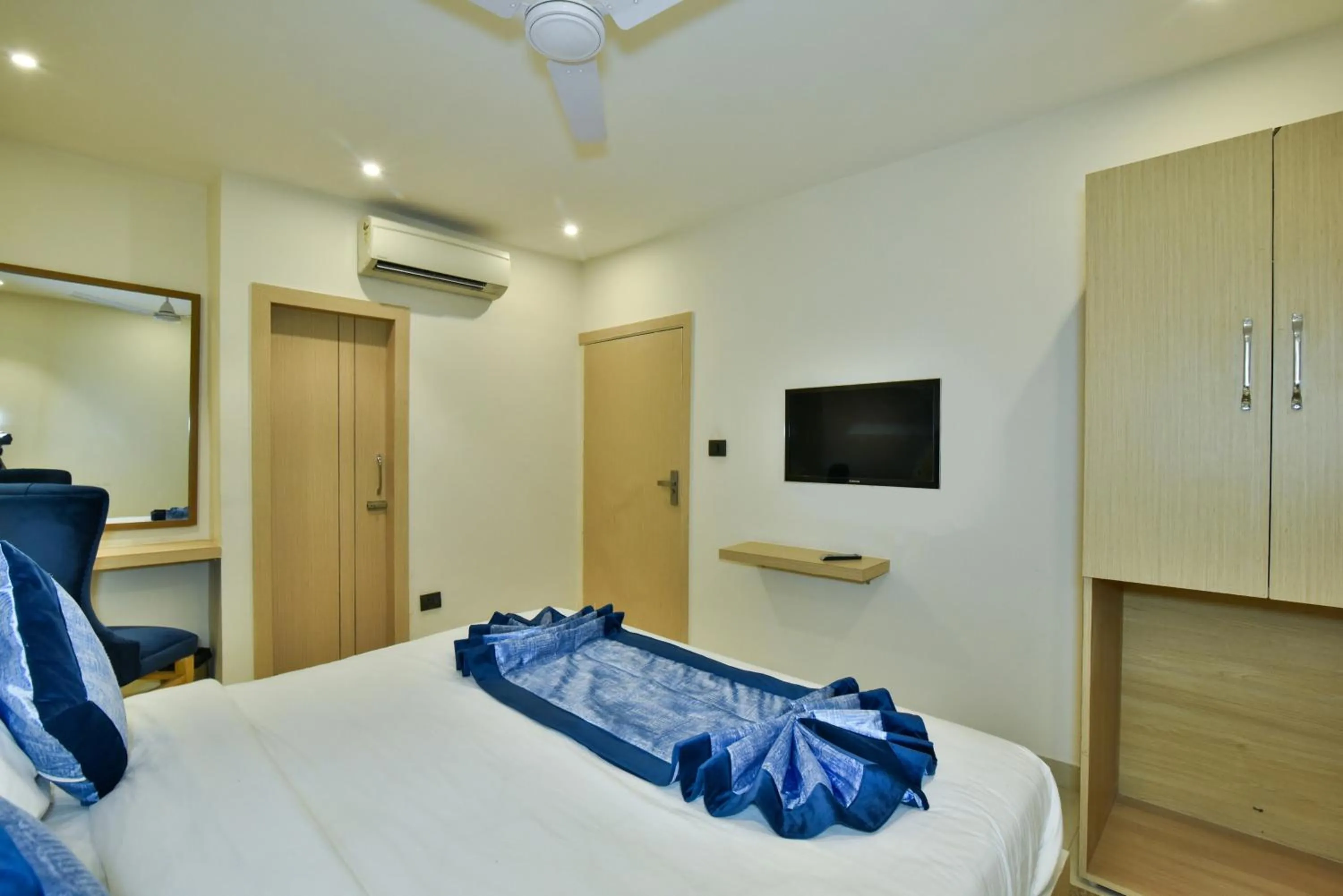 Bedroom, Bed in Hotel Puri Palace