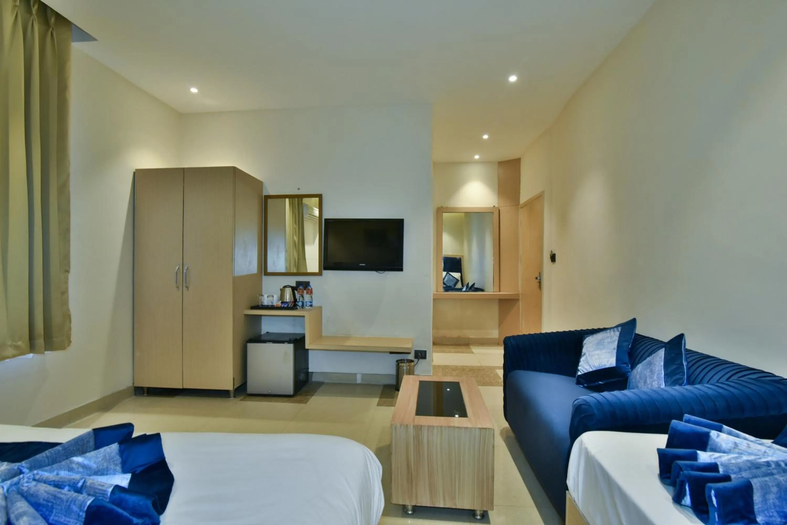 Photo of the whole room, Bed in Hotel Puri Palace