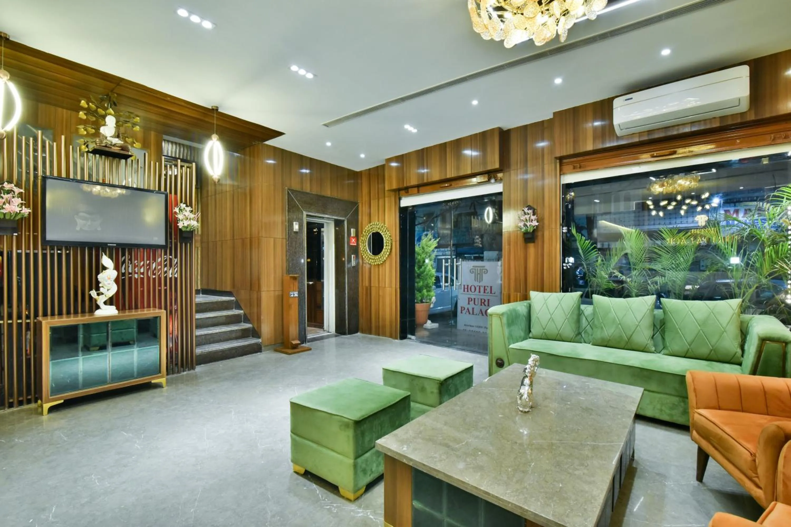 Lobby or reception in Hotel Puri Palace