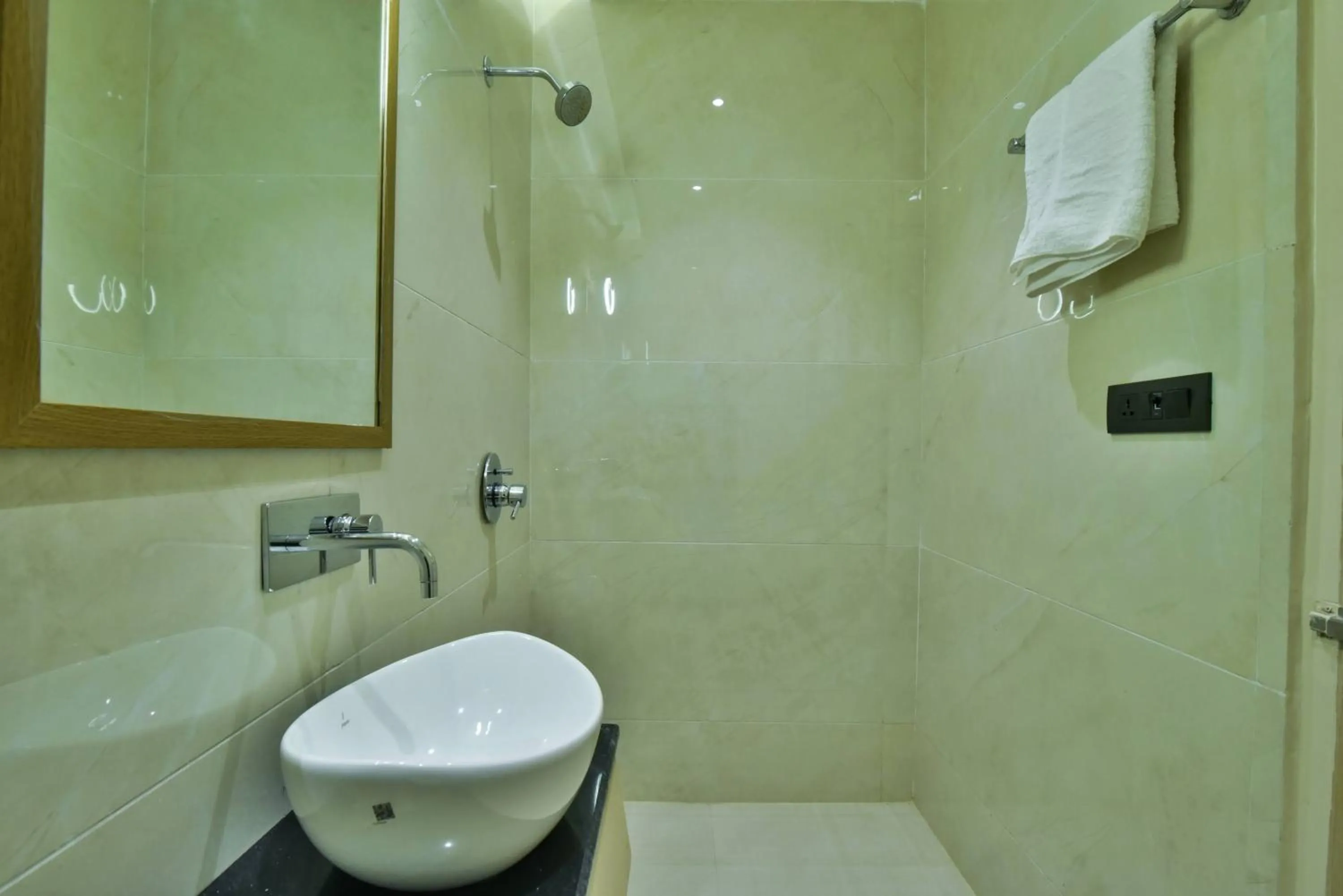 Bathroom in Hotel Puri Palace