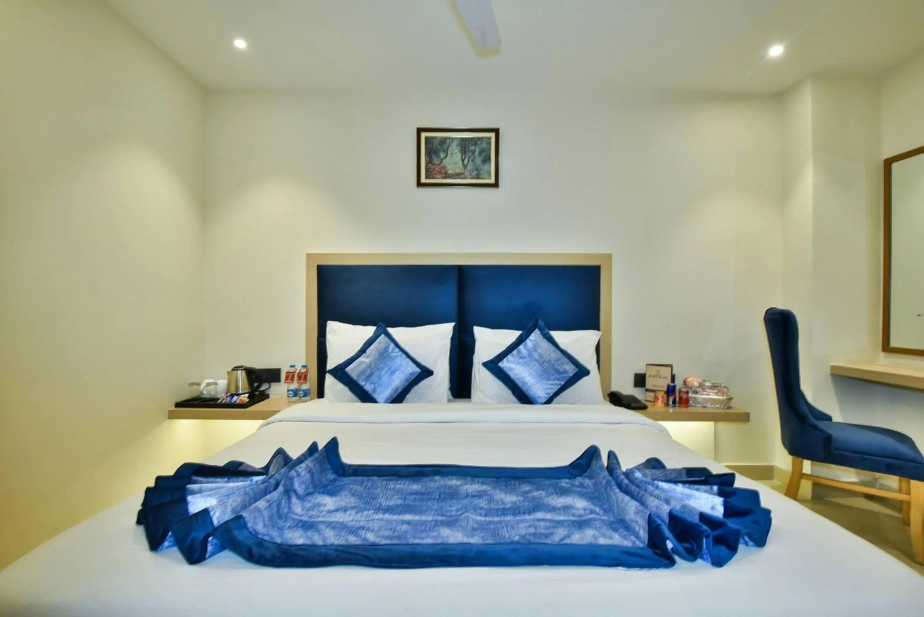 Photo of the whole room, Bed in Hotel Puri Palace