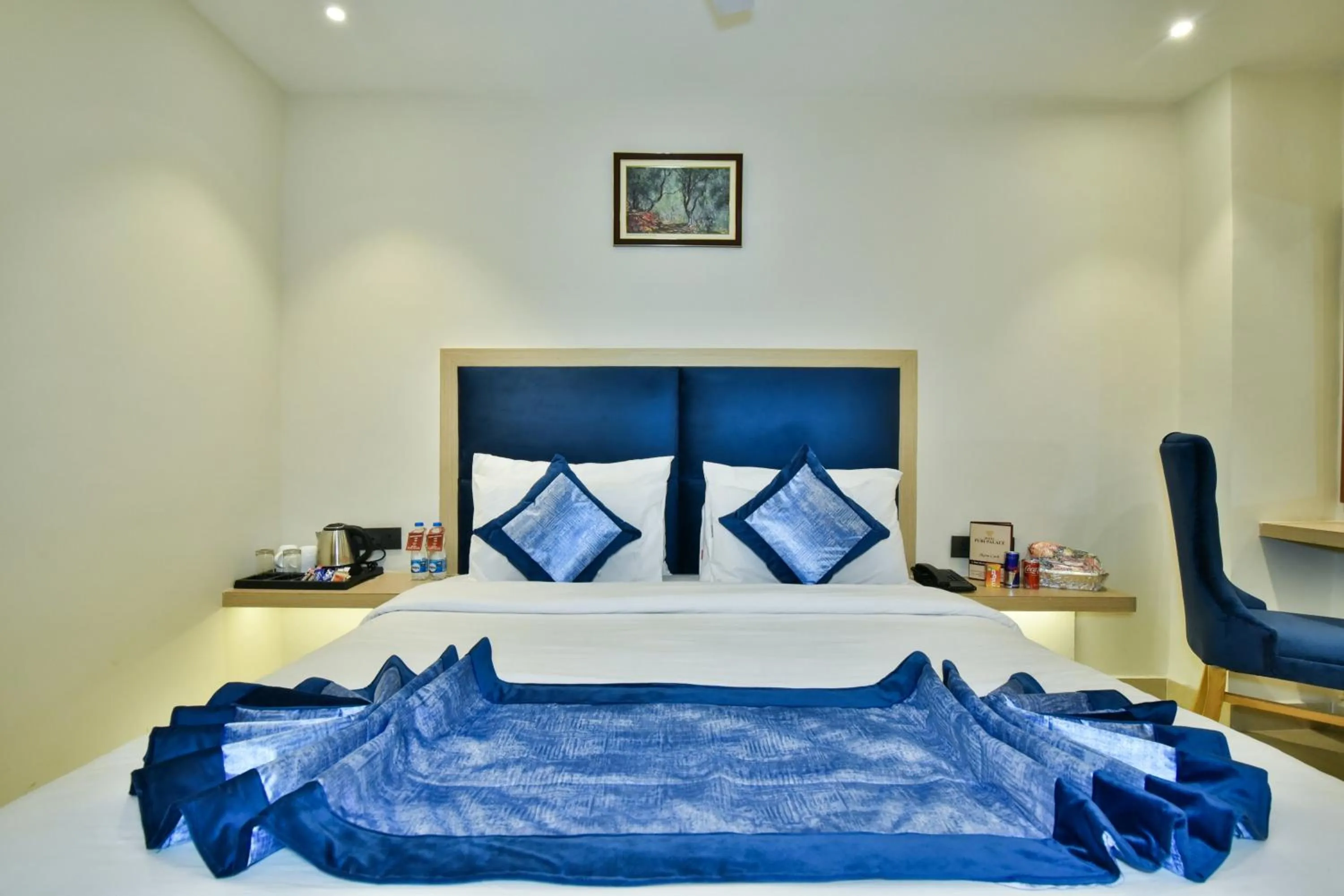 Photo of the whole room, Bed in Hotel Puri Palace