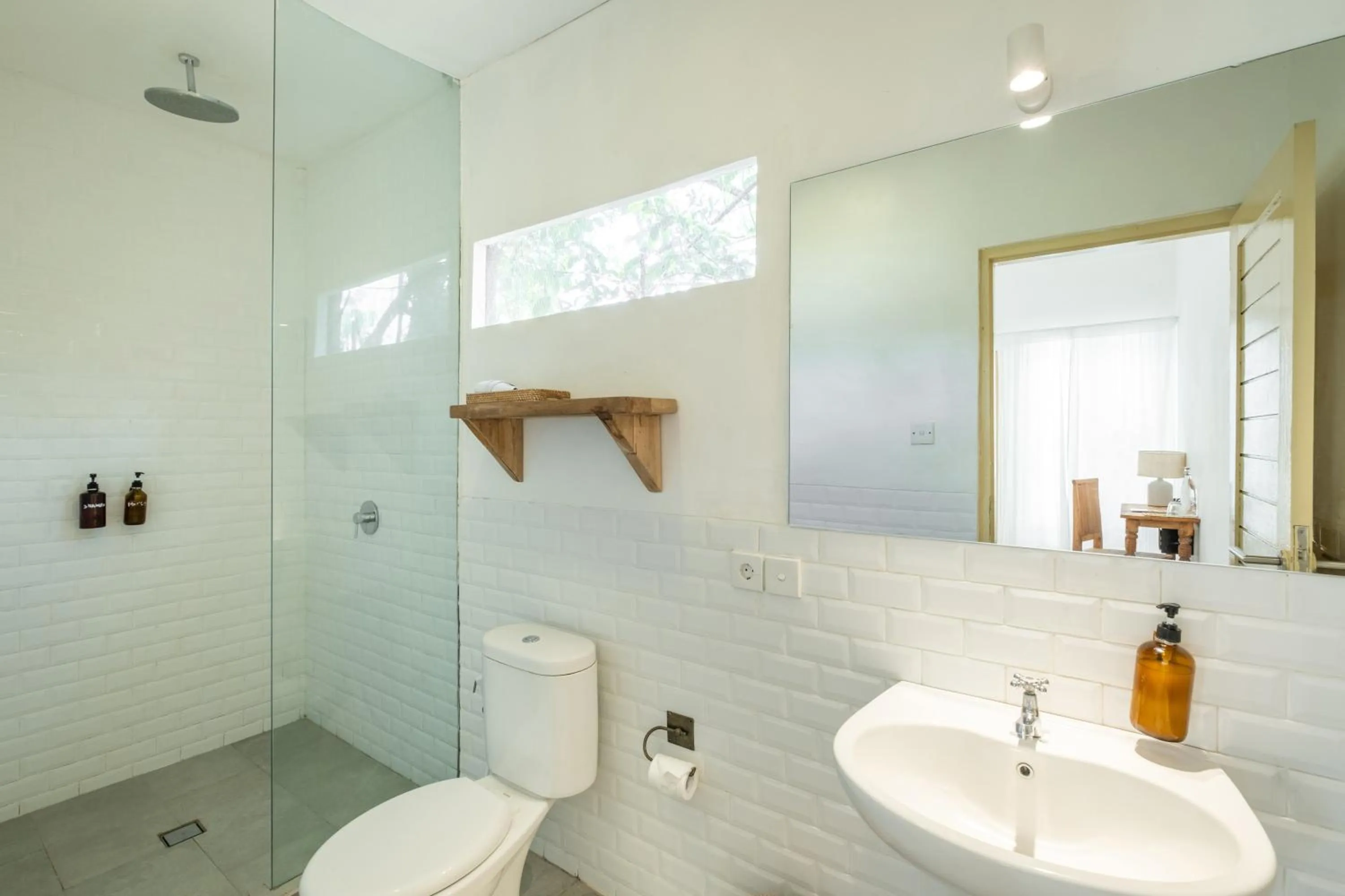 Toilet in The Warm Sun - Bingin