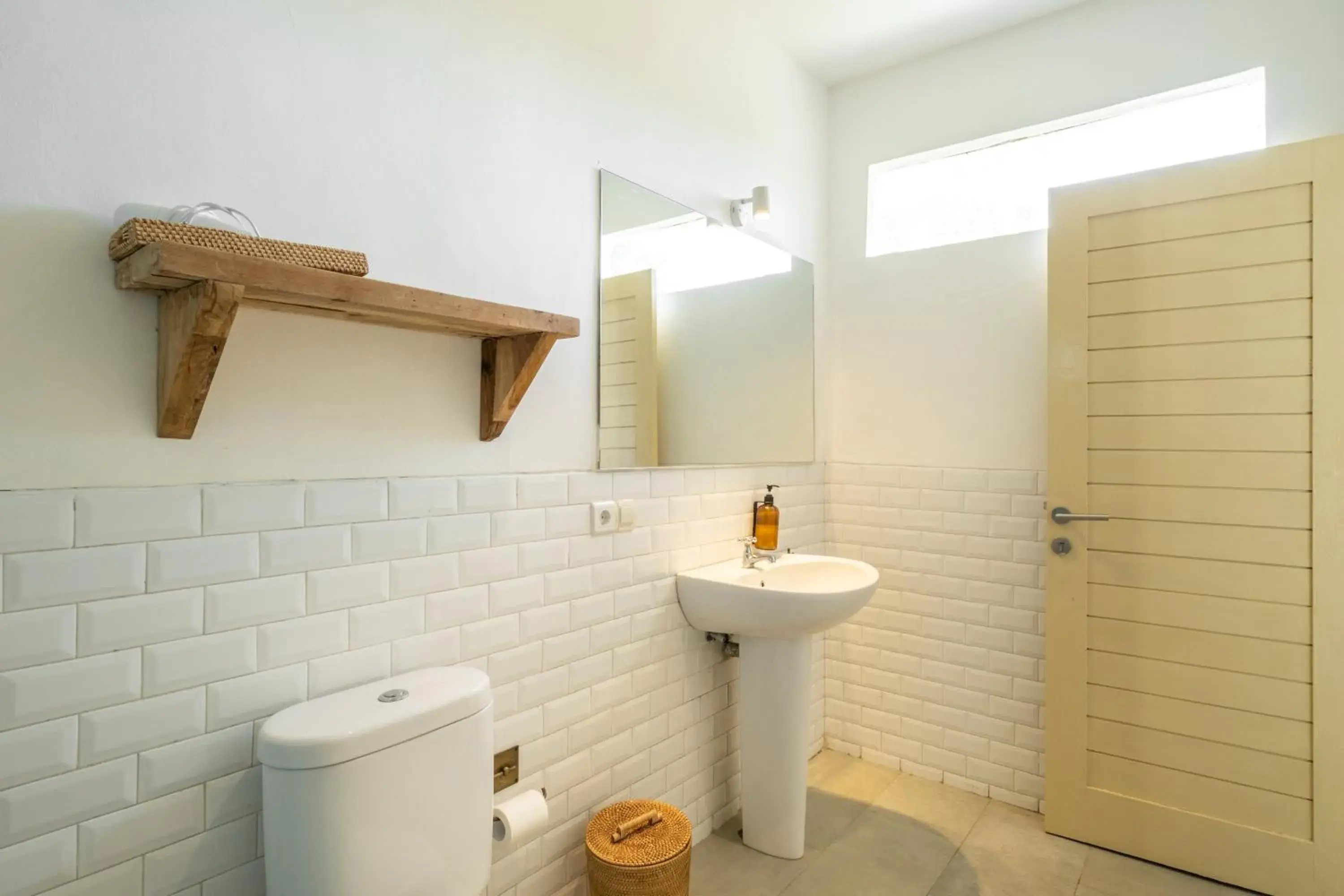 Twin Room in The Warm Sun - Bingin Twin Room in The Warm Sun - Bingin