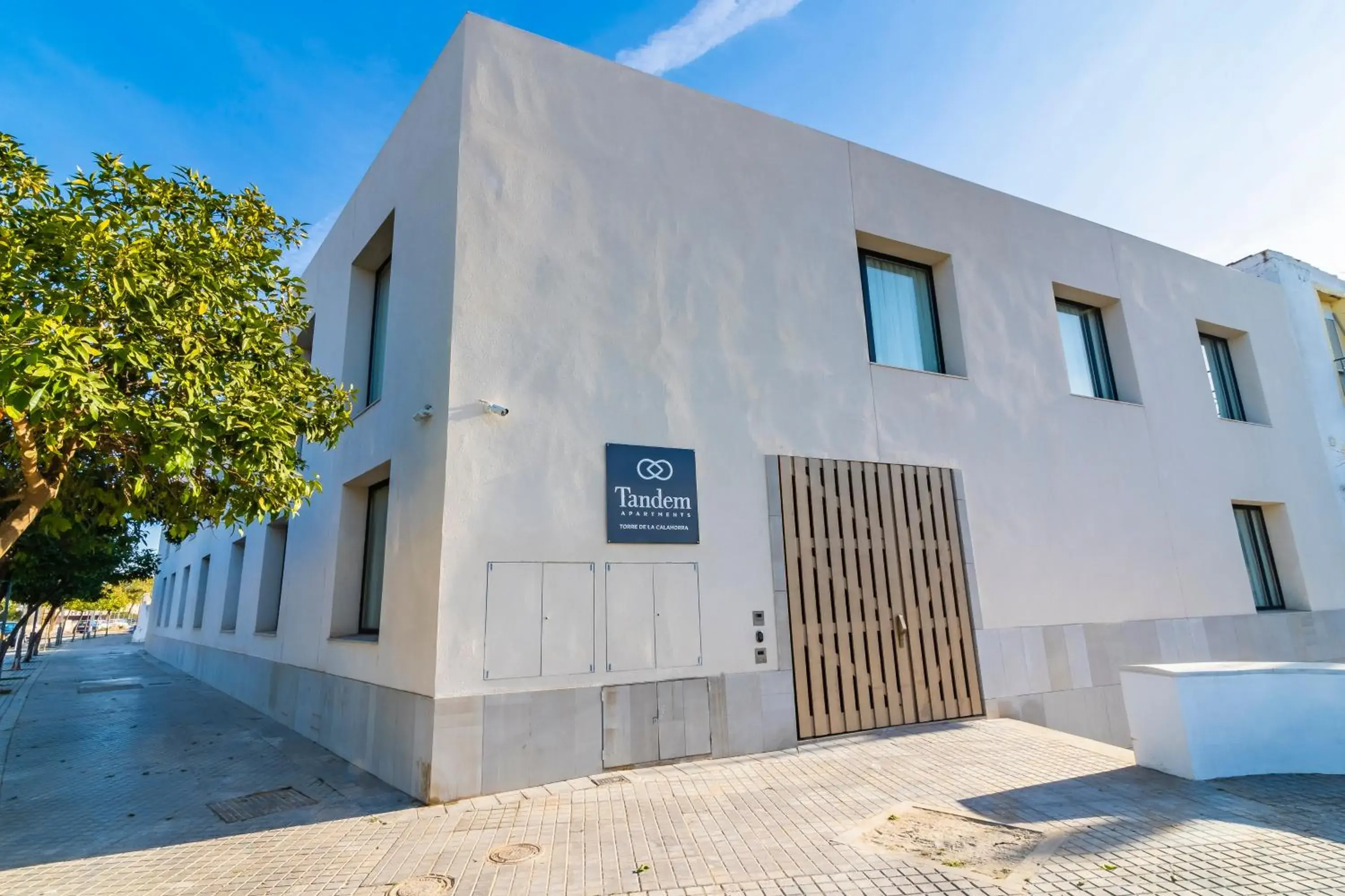 Property building in Tandem Torre de la Calahorra Property building in Tandem Torre de la Calahorra