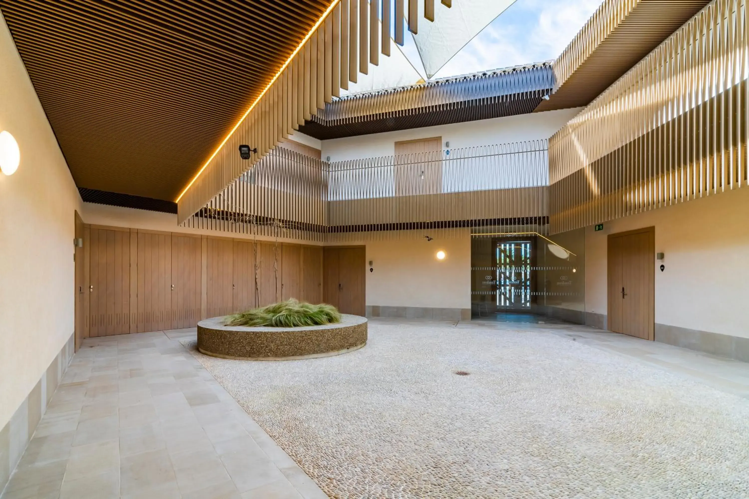 Facade/entrance in Tandem Torre de la Calahorra Facade/entrance in Tandem Torre de la Calahorra