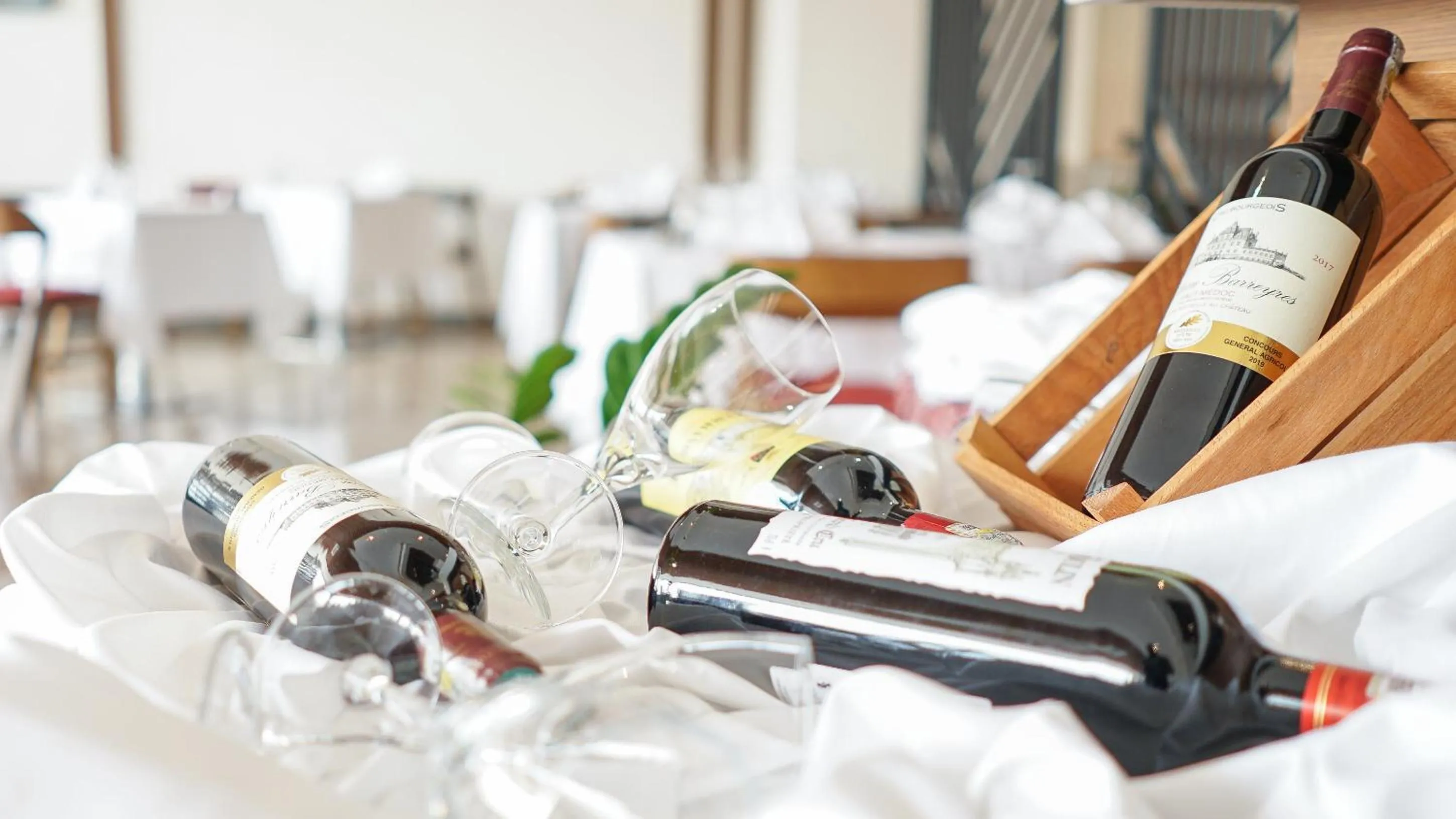 Drinks in STAR LAND HOTEL BASTOS