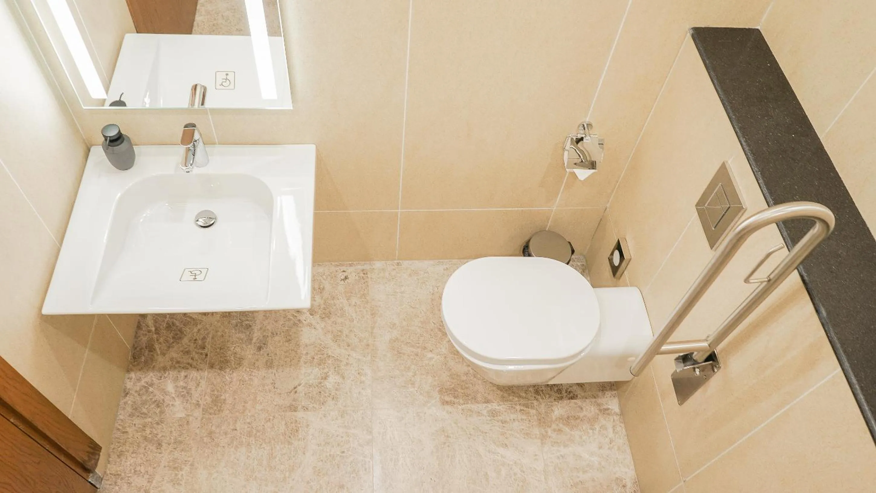 Facility for disabled guests in STAR LAND HOTEL BASTOS