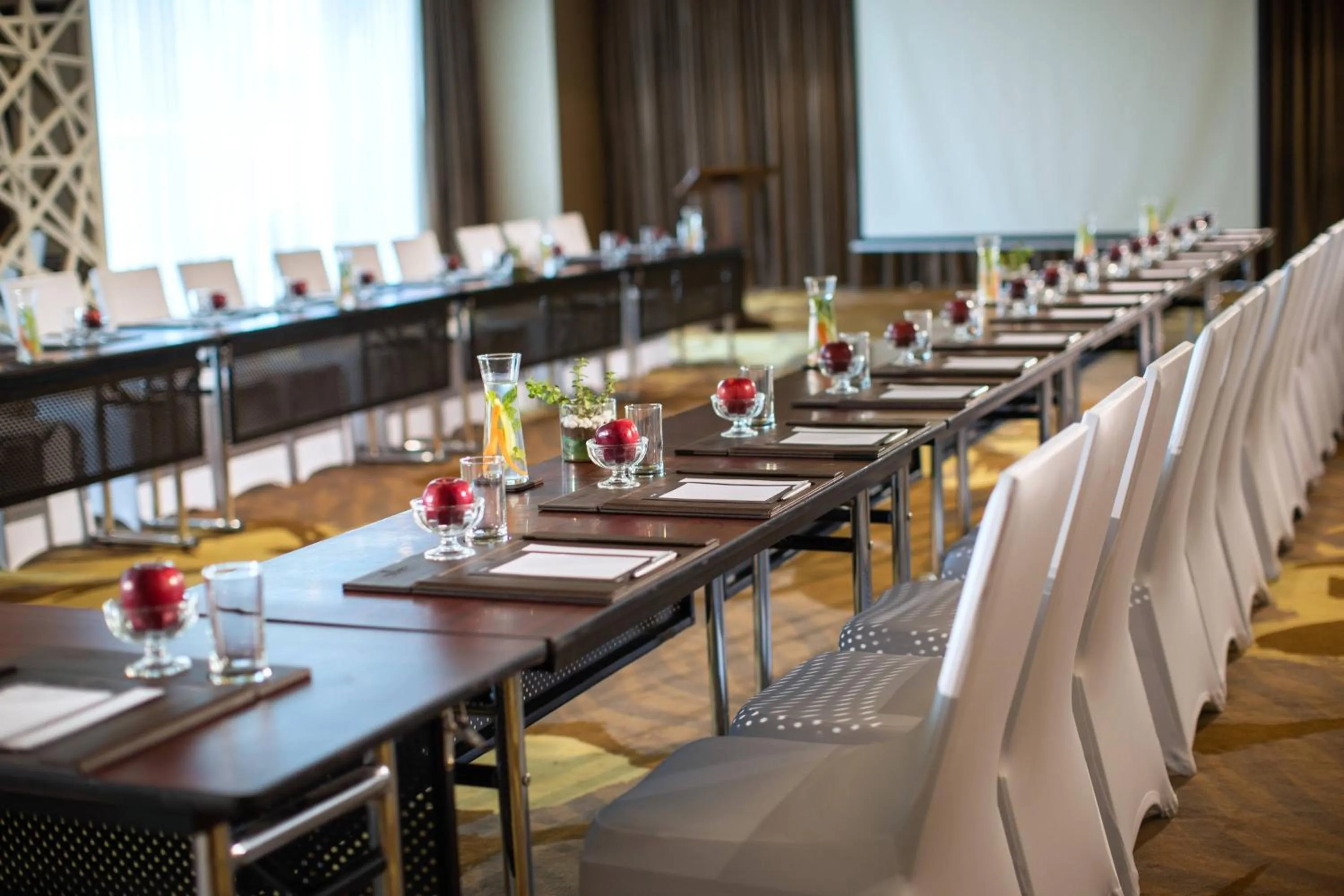 Meeting/conference room in Renaissance Ahmedabad Hotel