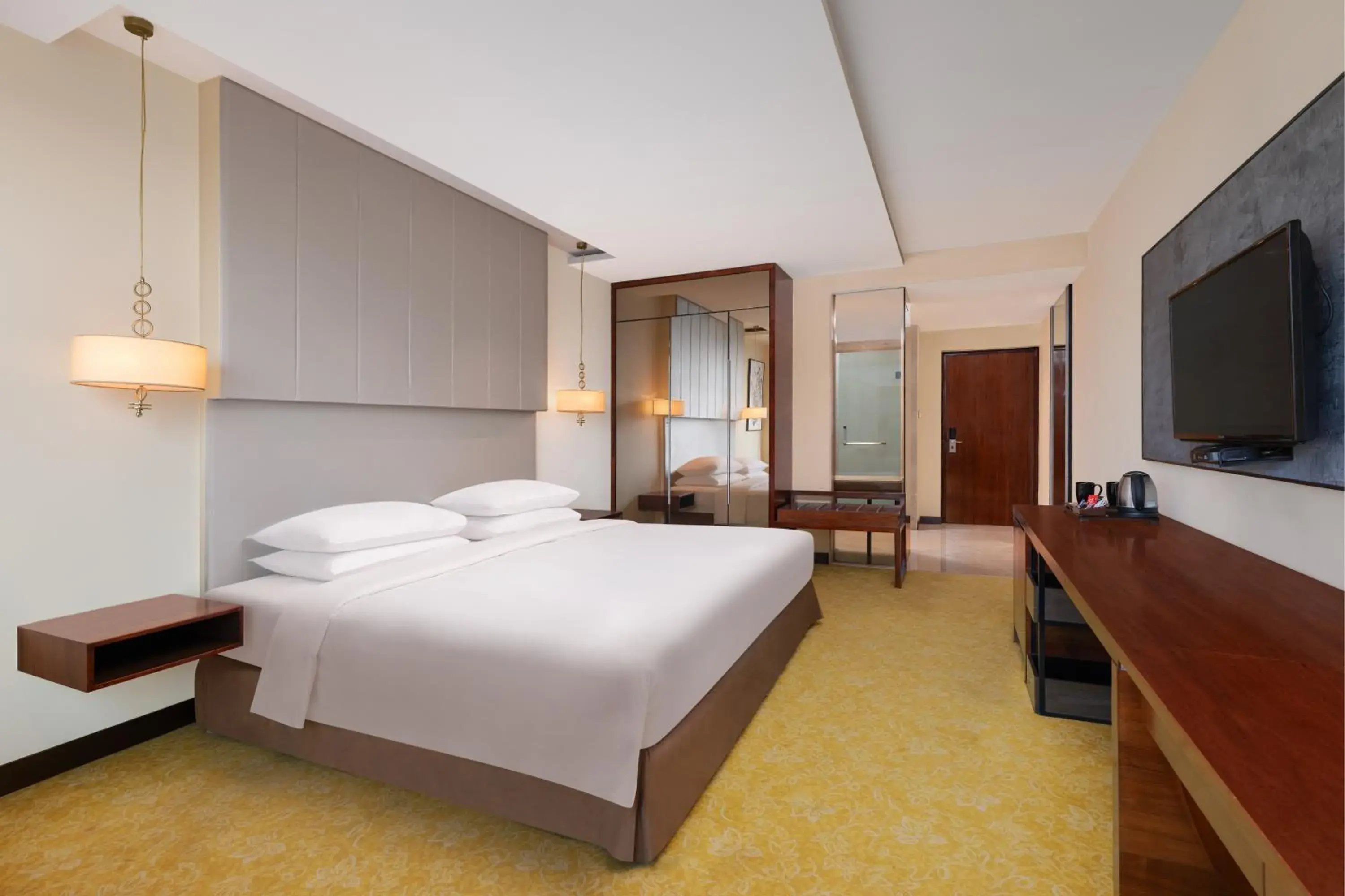 Club Room: 1 King with Club benefits in Renaissance Ahmedabad Hotel Club Room: 1 King with Club benefits in Renaissance Ahmedabad Hotel