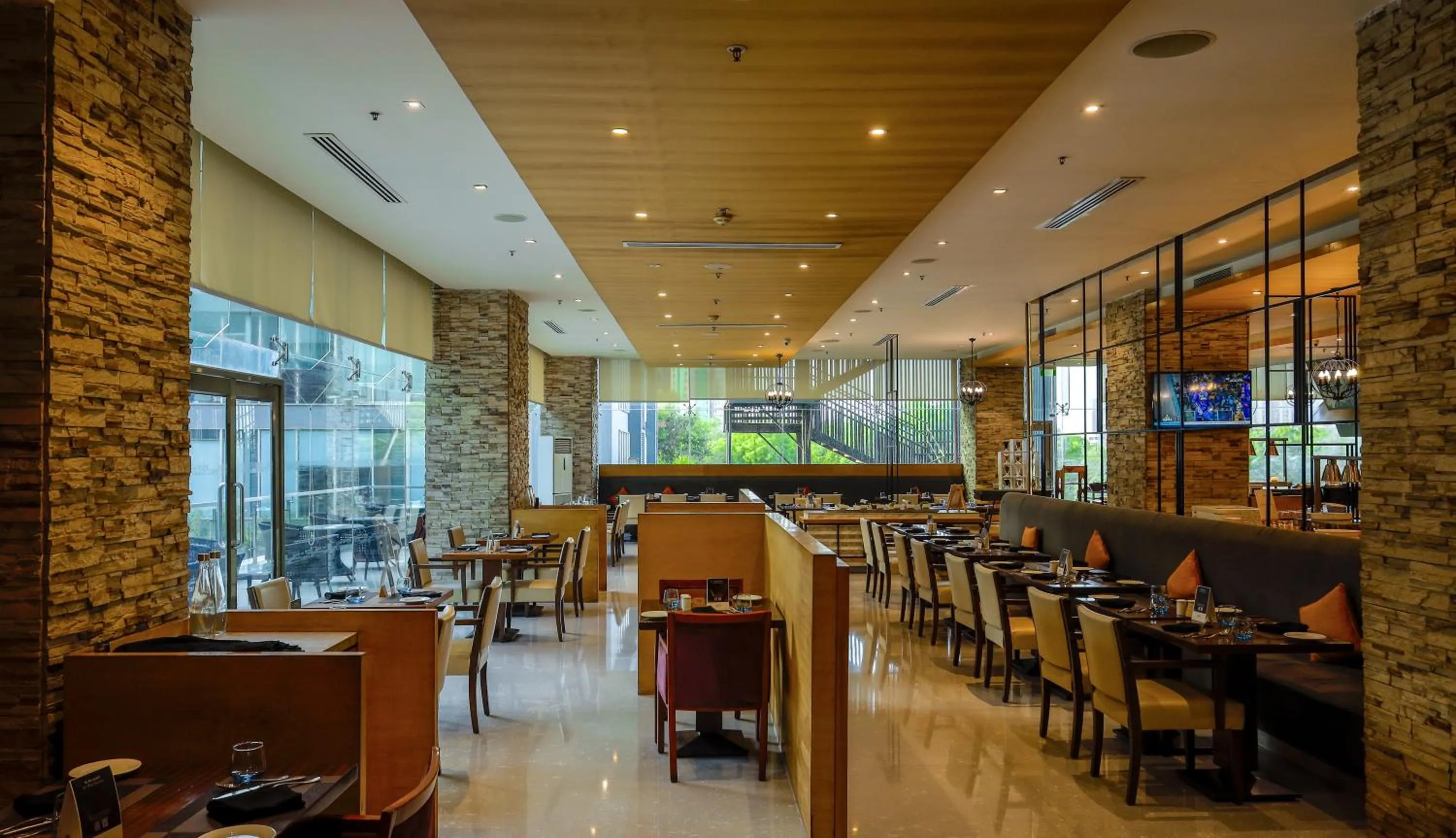 Restaurant/places to eat in Renaissance Ahmedabad Hotel