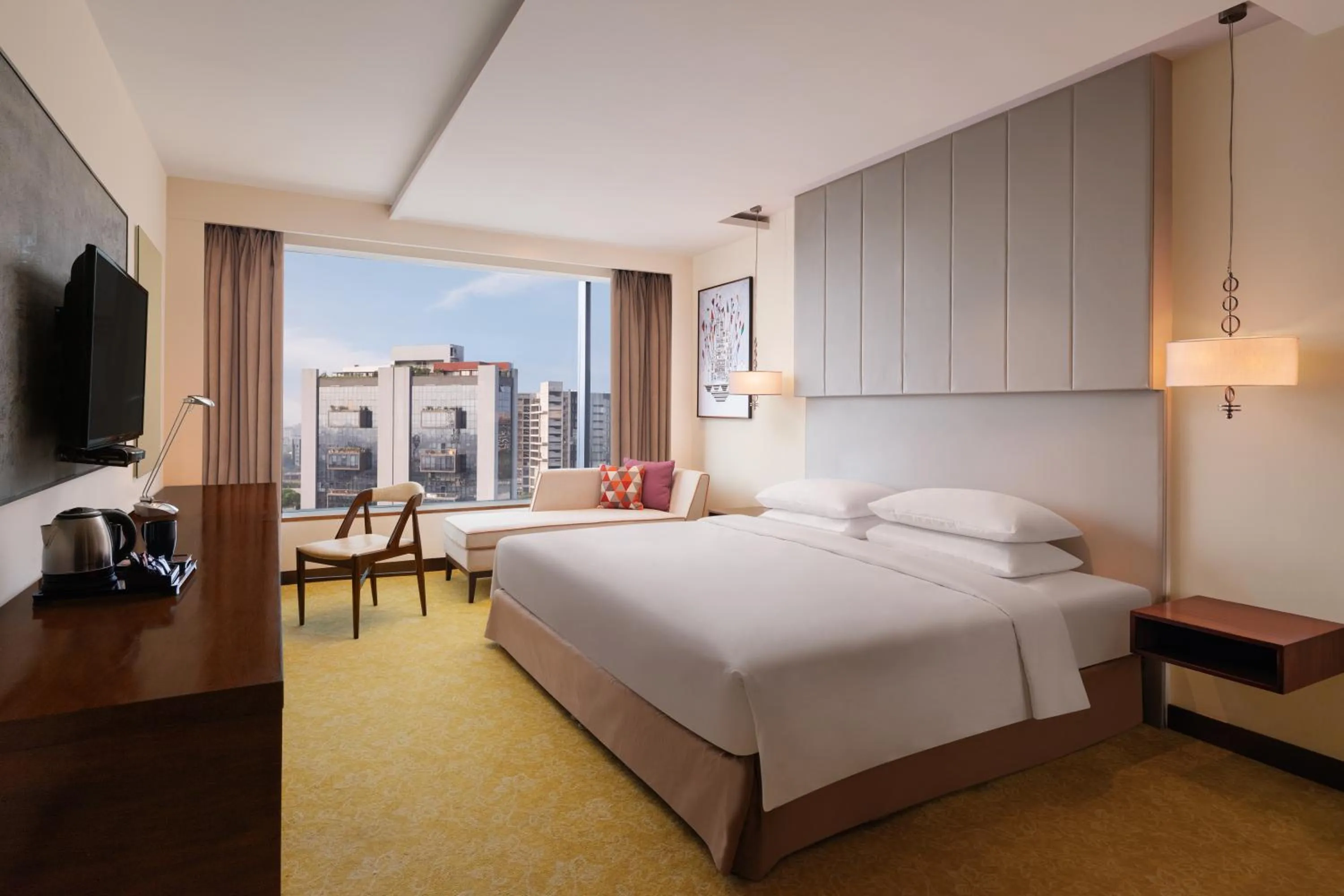 Bedroom, Bed in Renaissance Ahmedabad Hotel