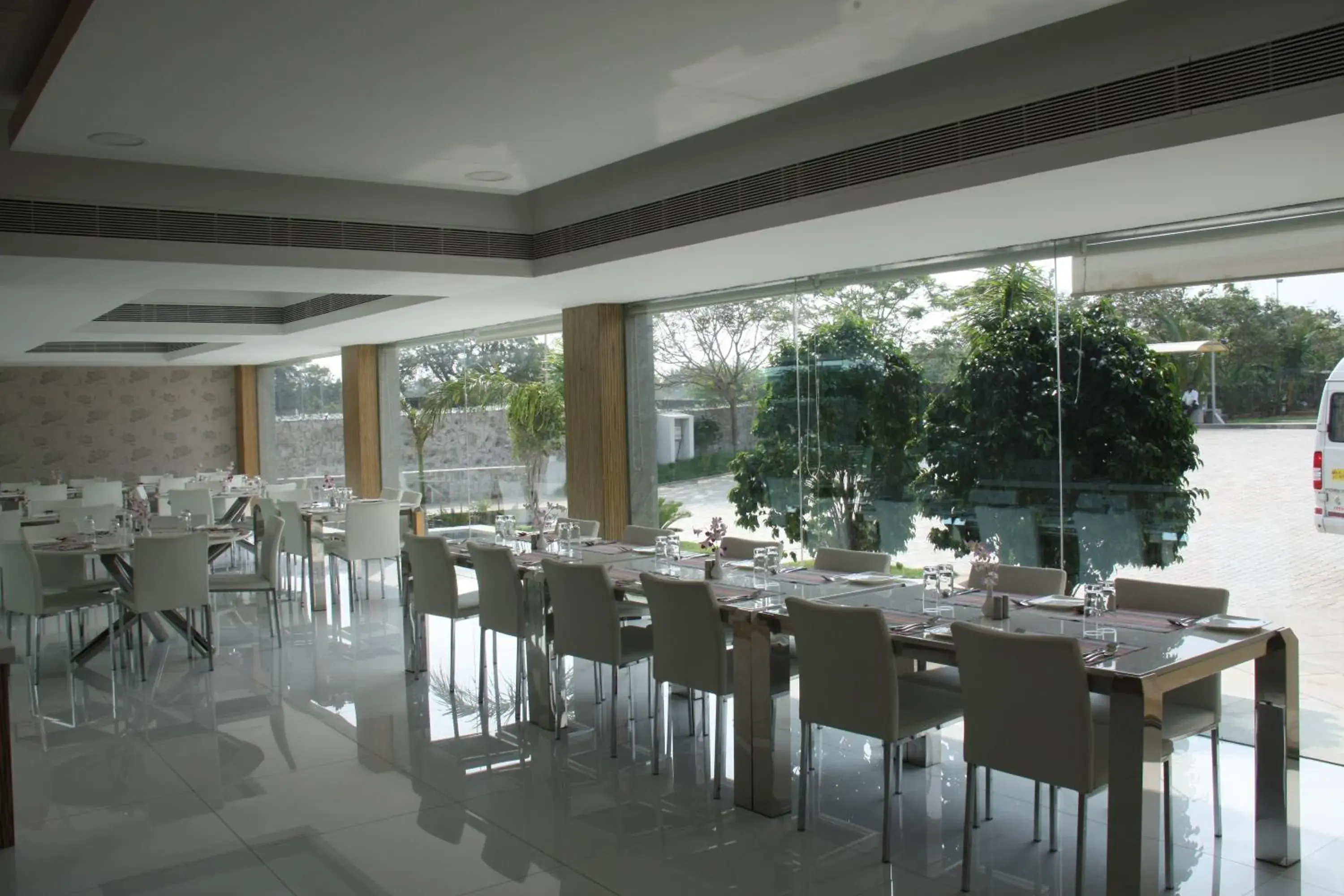 Restaurant/places to eat in Grande Bay Resort and Spa Mamallapuram Restaurant/places to eat in Grande Bay Resort and Spa Mamallapuram