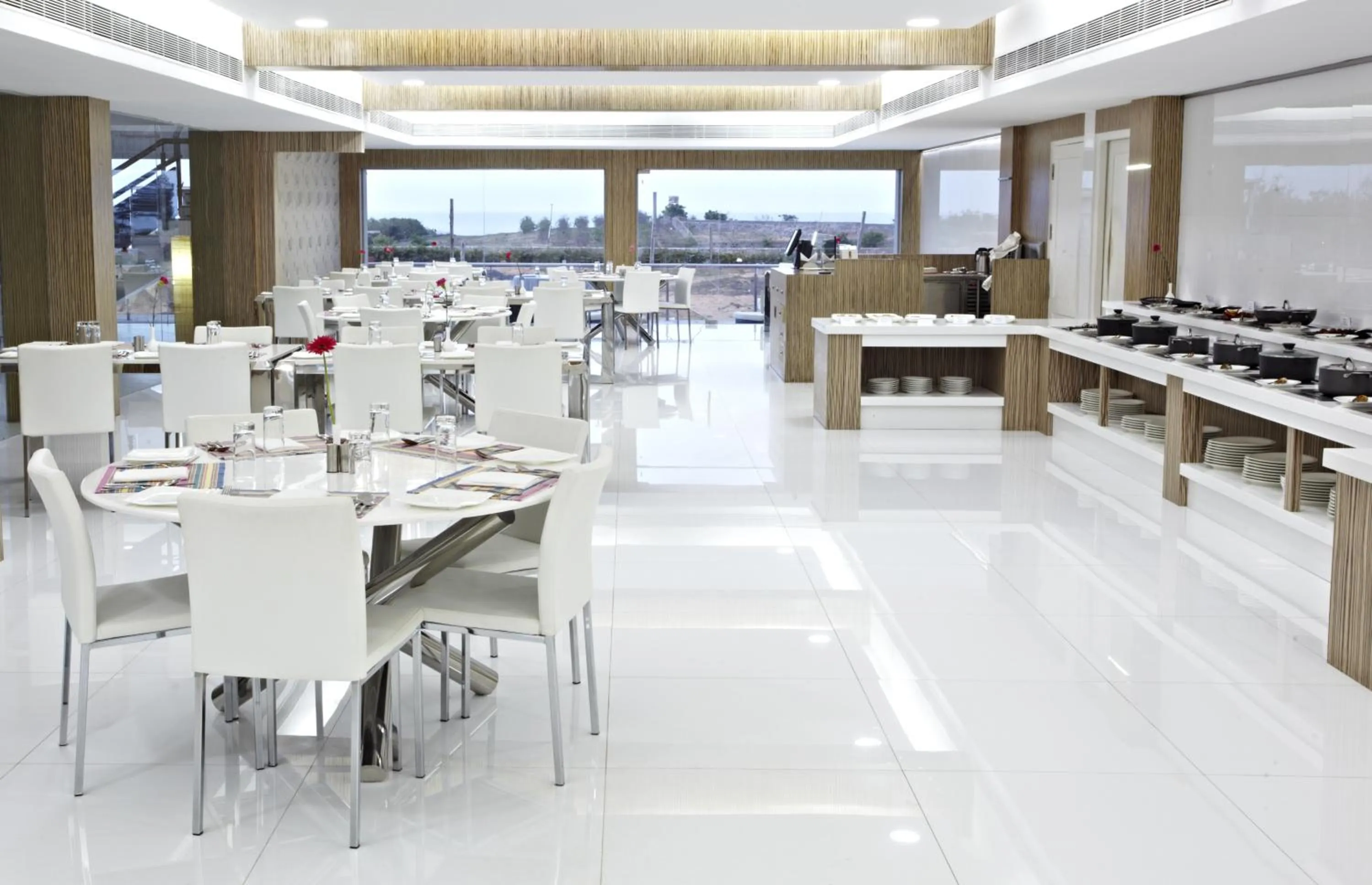 Restaurant/places to eat in Grande Bay Resort and Spa Mamallapuram