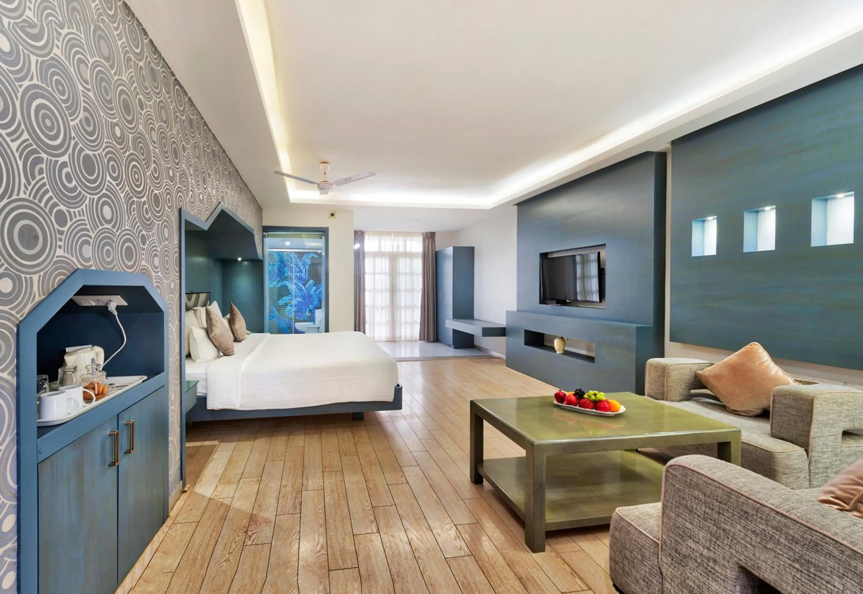 Photo of the whole room, Bed in Grande Bay Resort and Spa Mamallapuram