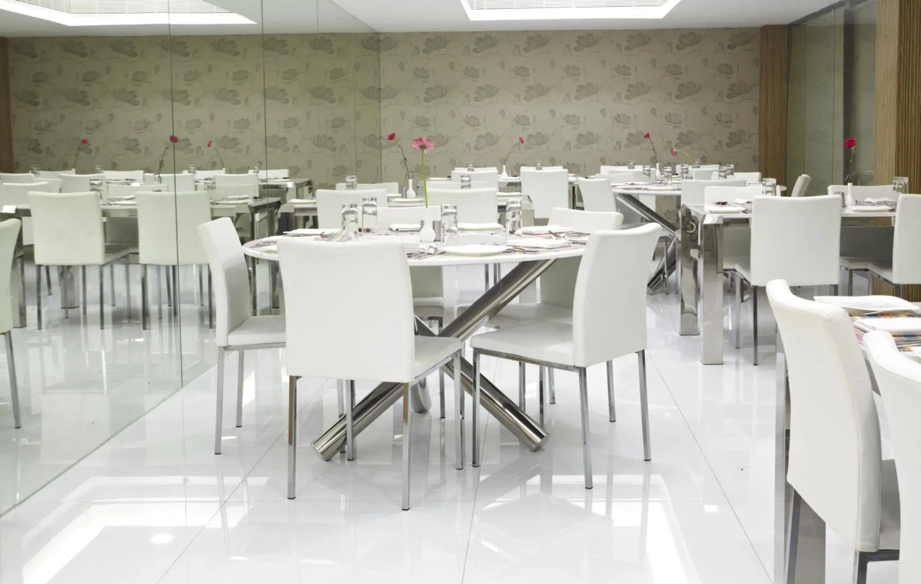 Restaurant/places to eat in Grande Bay Resort and Spa Mamallapuram Restaurant/places to eat in Grande Bay Resort and Spa Mamallapuram