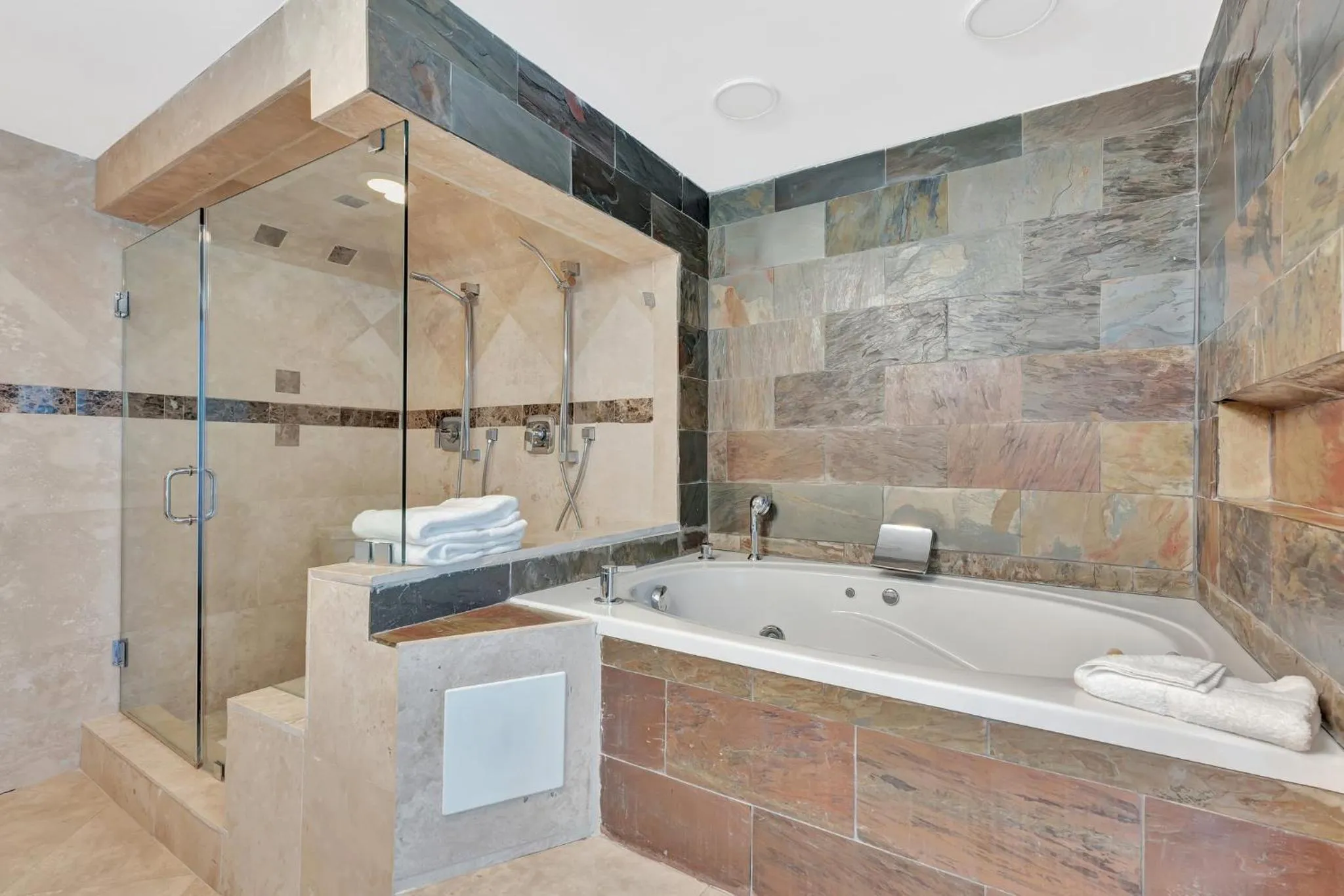 Ocean Manor Beach Resort