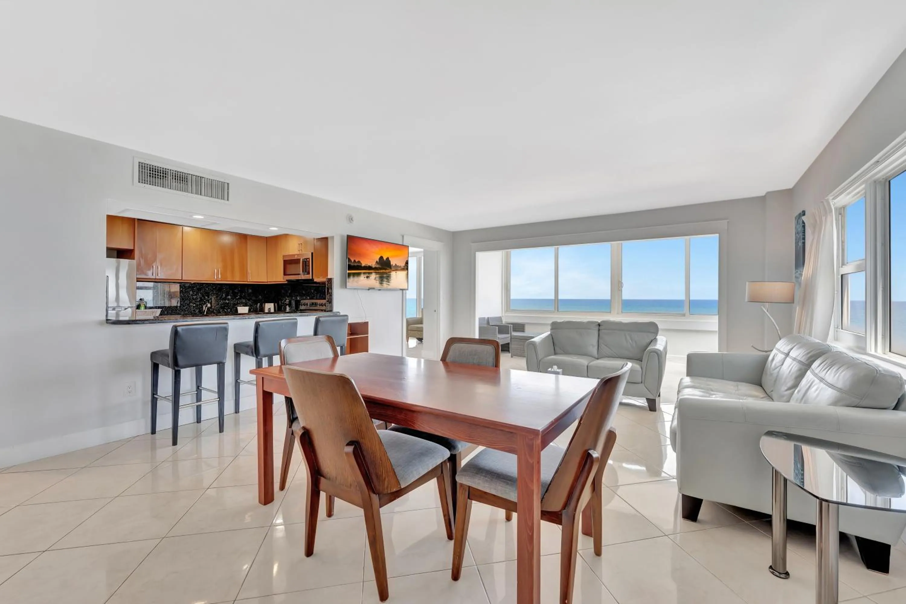 Ocean Manor Beach Resort