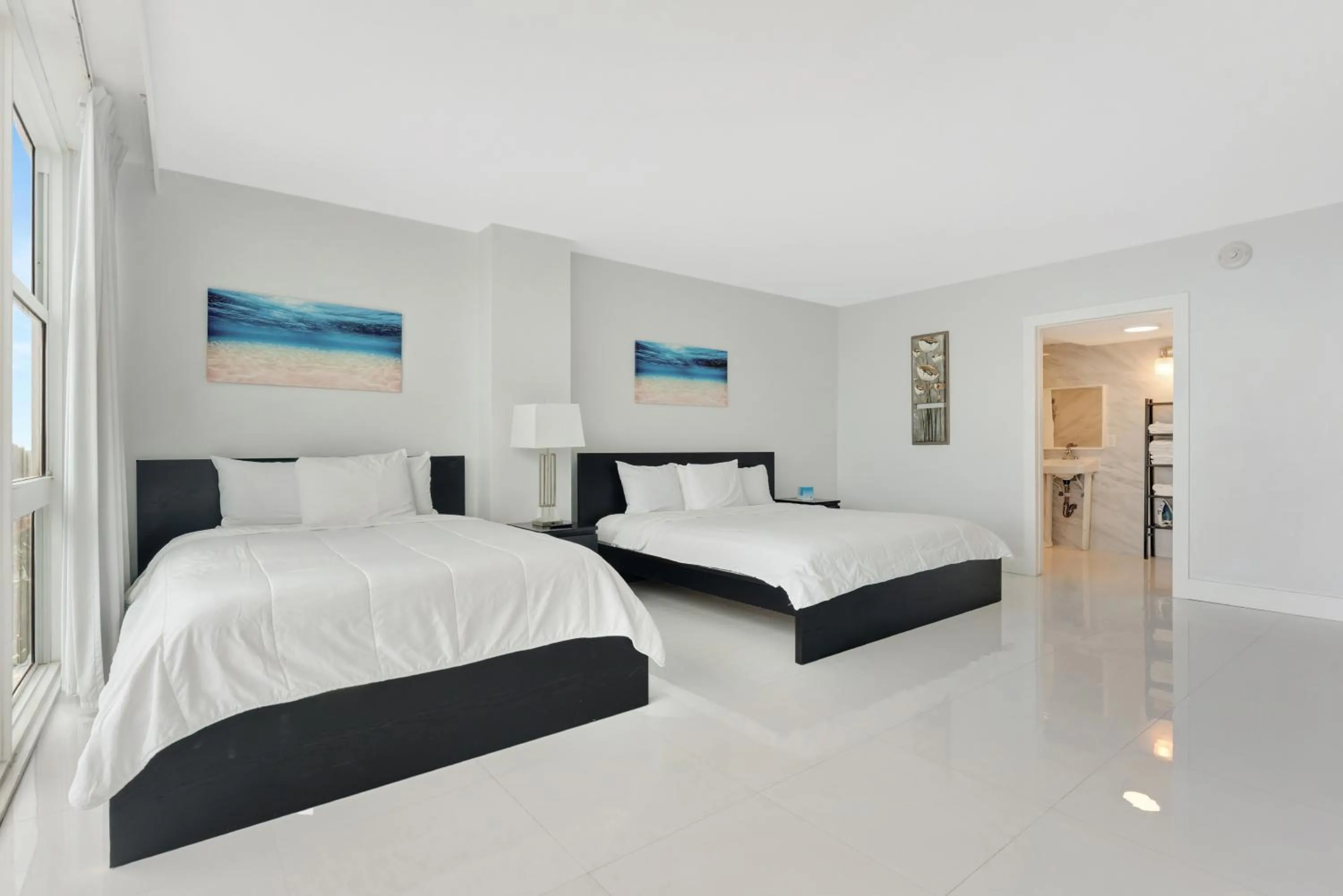 Bed in Ocean Manor Beach Resort