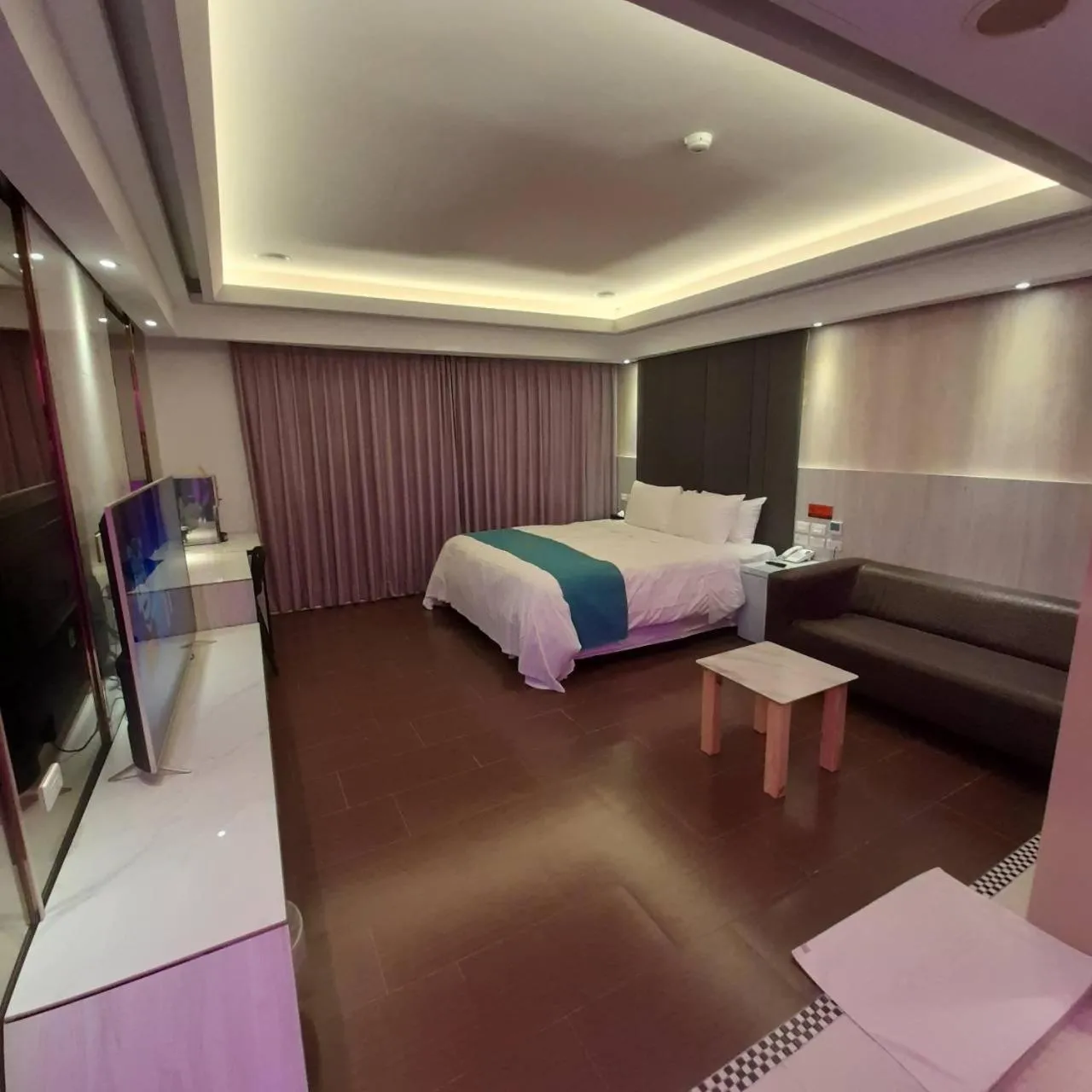 Bed in King Motel王者