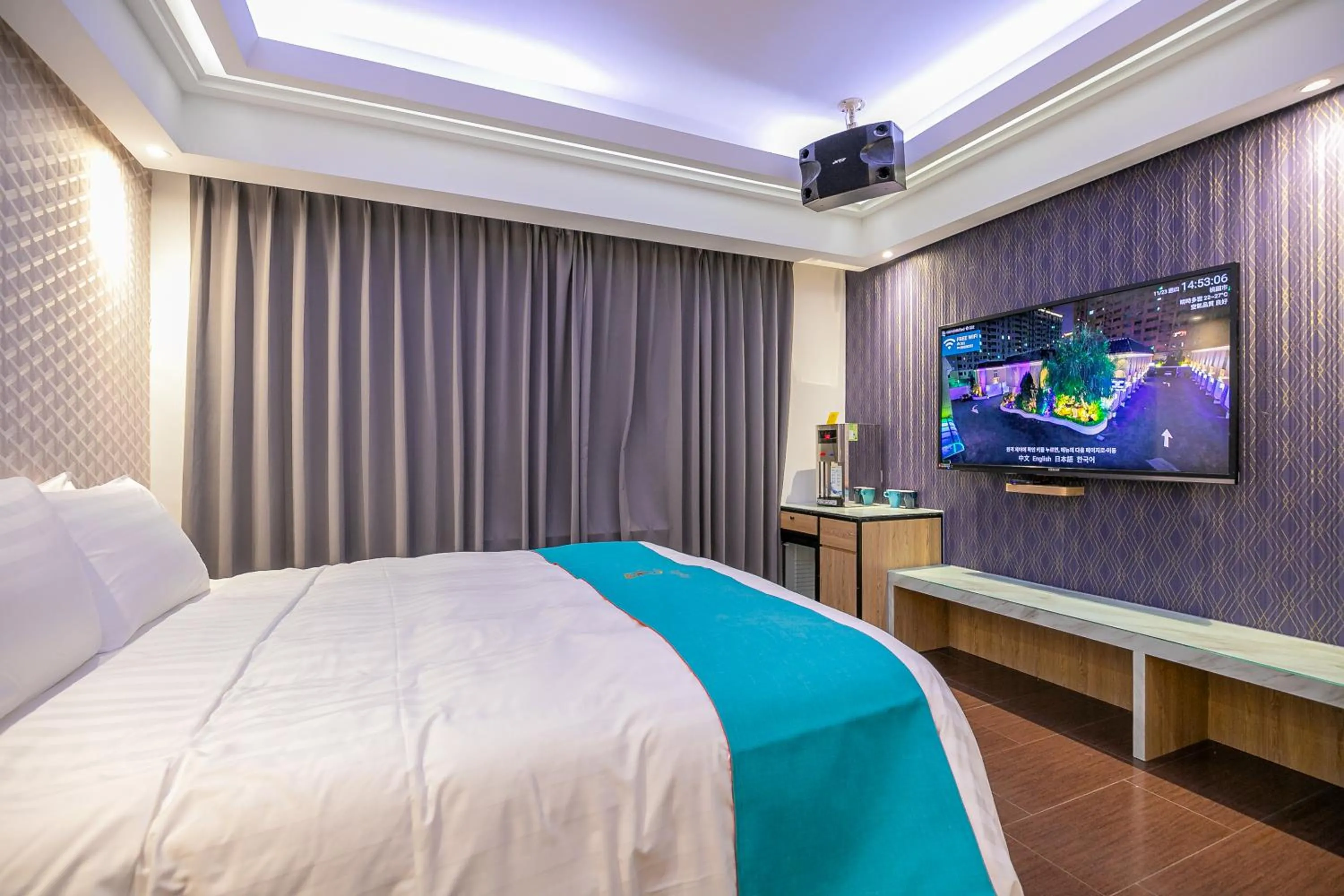 Bed in King Motel王者