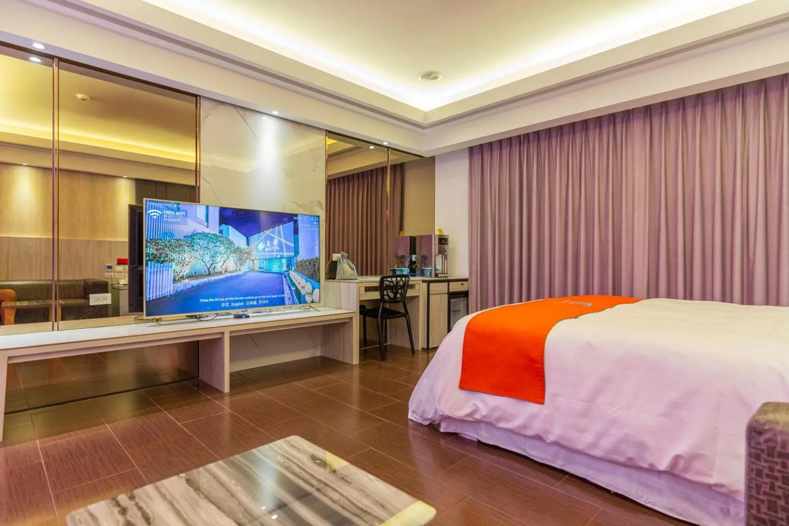 Bed in King Motel王者