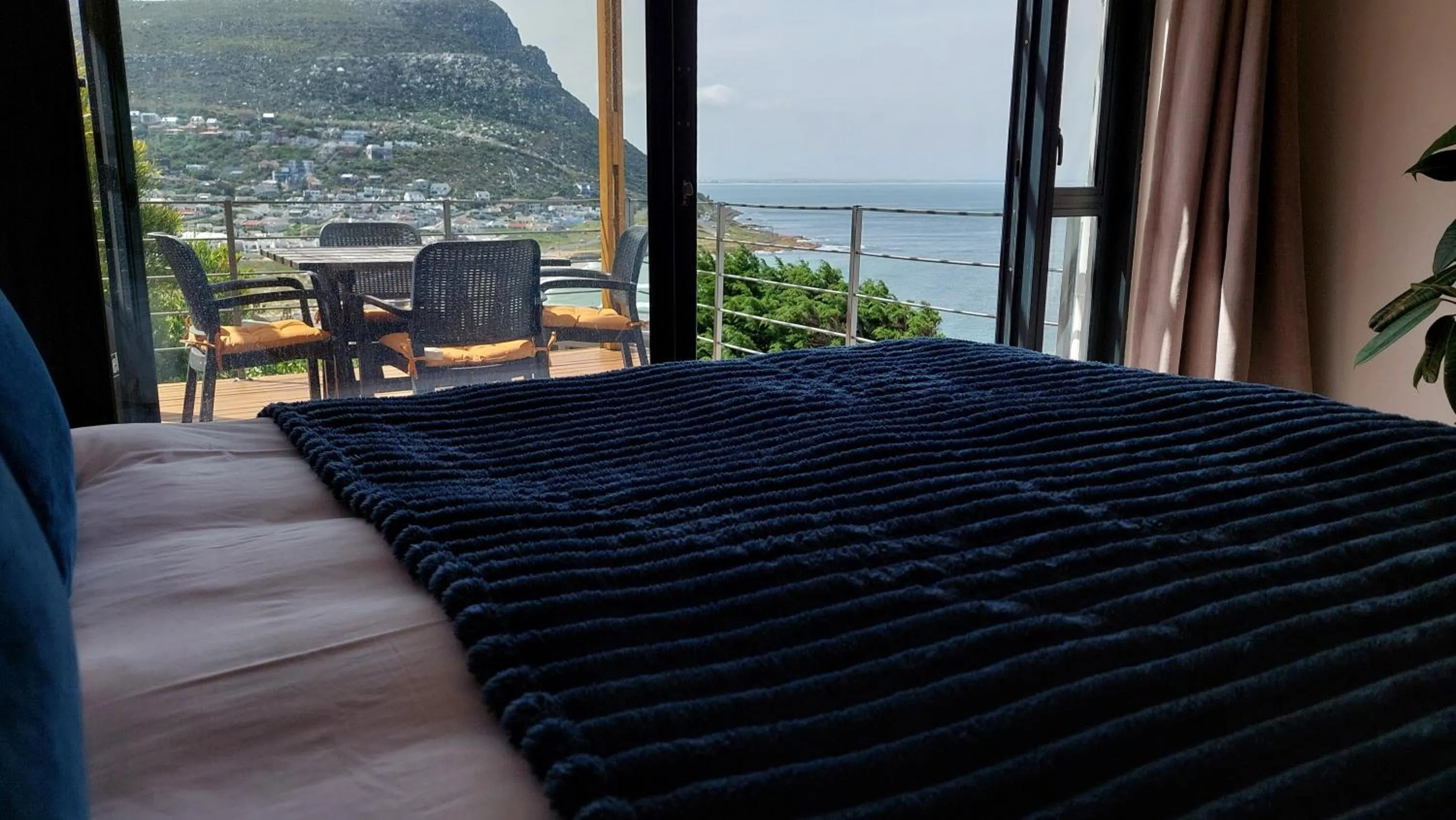 A Relaxing Getaway with Ocean Views