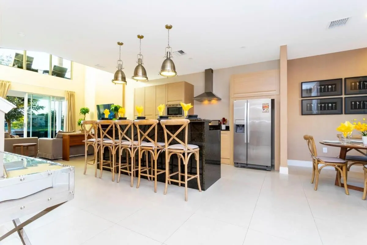 Stunning 4Bd Close to Disney @ Magic Village 7614