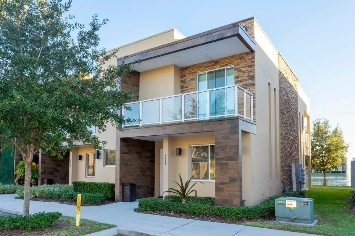 Stunning 4Bd Close to Disney @ Magic Village 7614