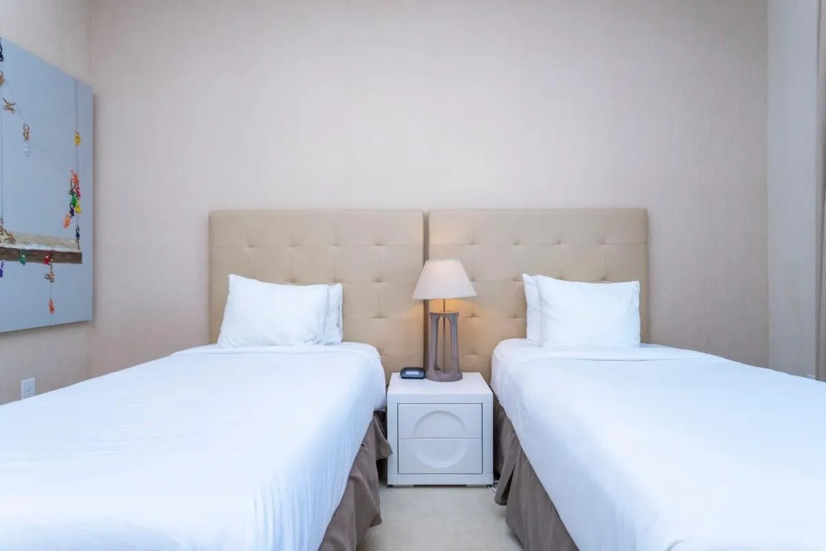 Bed in Stunning 4Bd Close to Disney @ Magic Village 7614