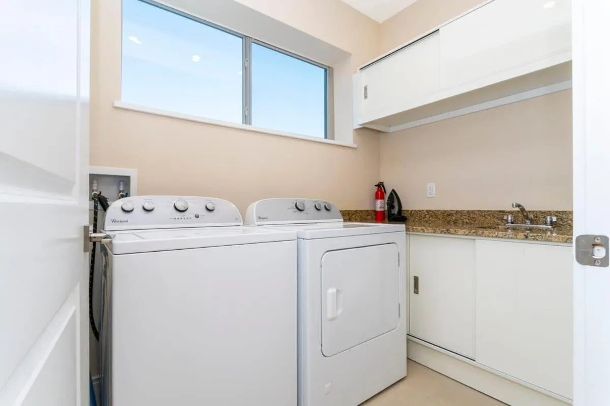 Stunning 4Bd Close to Disney @ Magic Village 7614