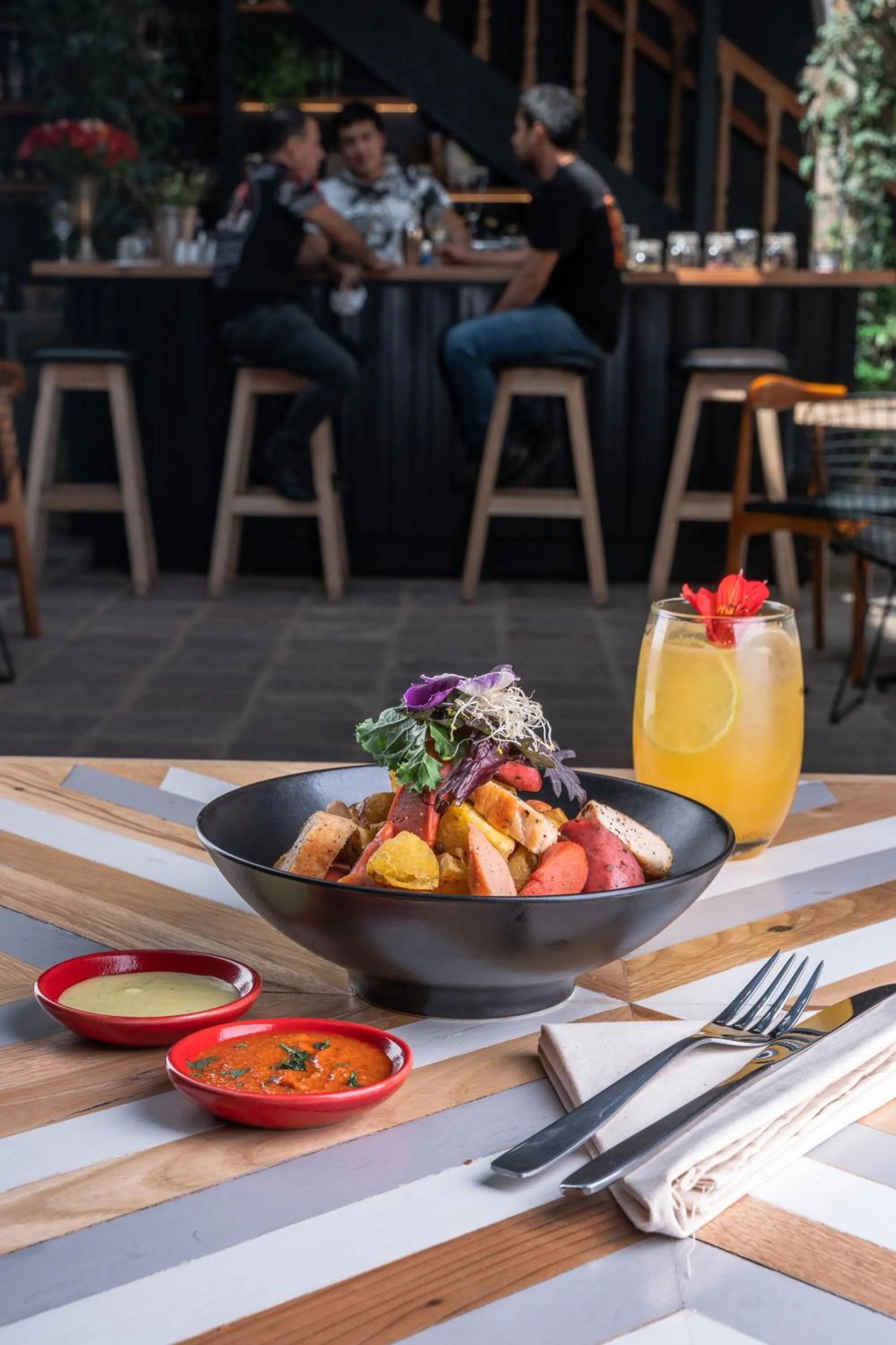 Restaurant/places to eat in Casa Tunki