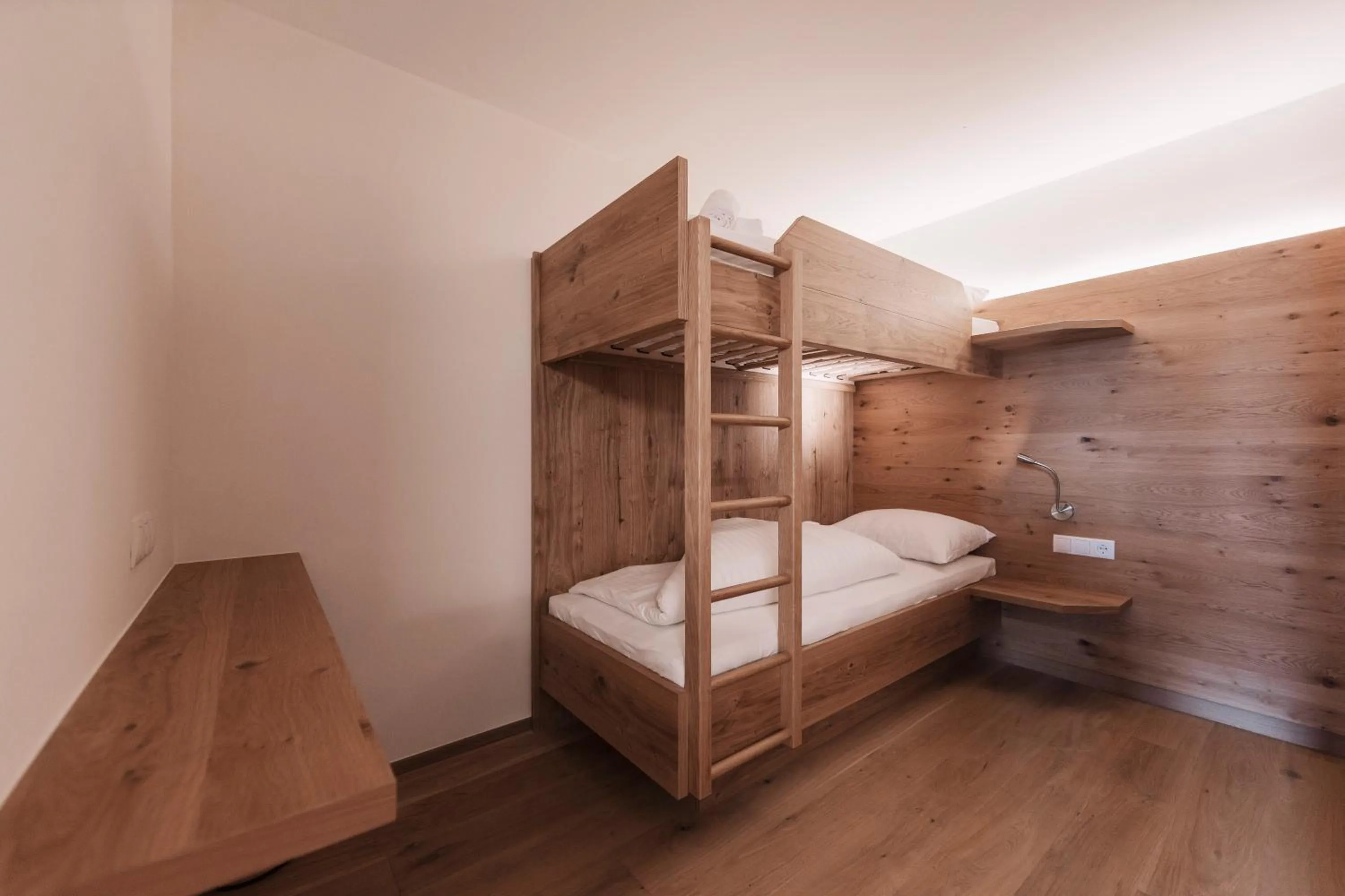 bunk bed, Bed in Wellness Aparthotel Panorama Alpin - Ferienwohnungen Jerzens im Pitztal