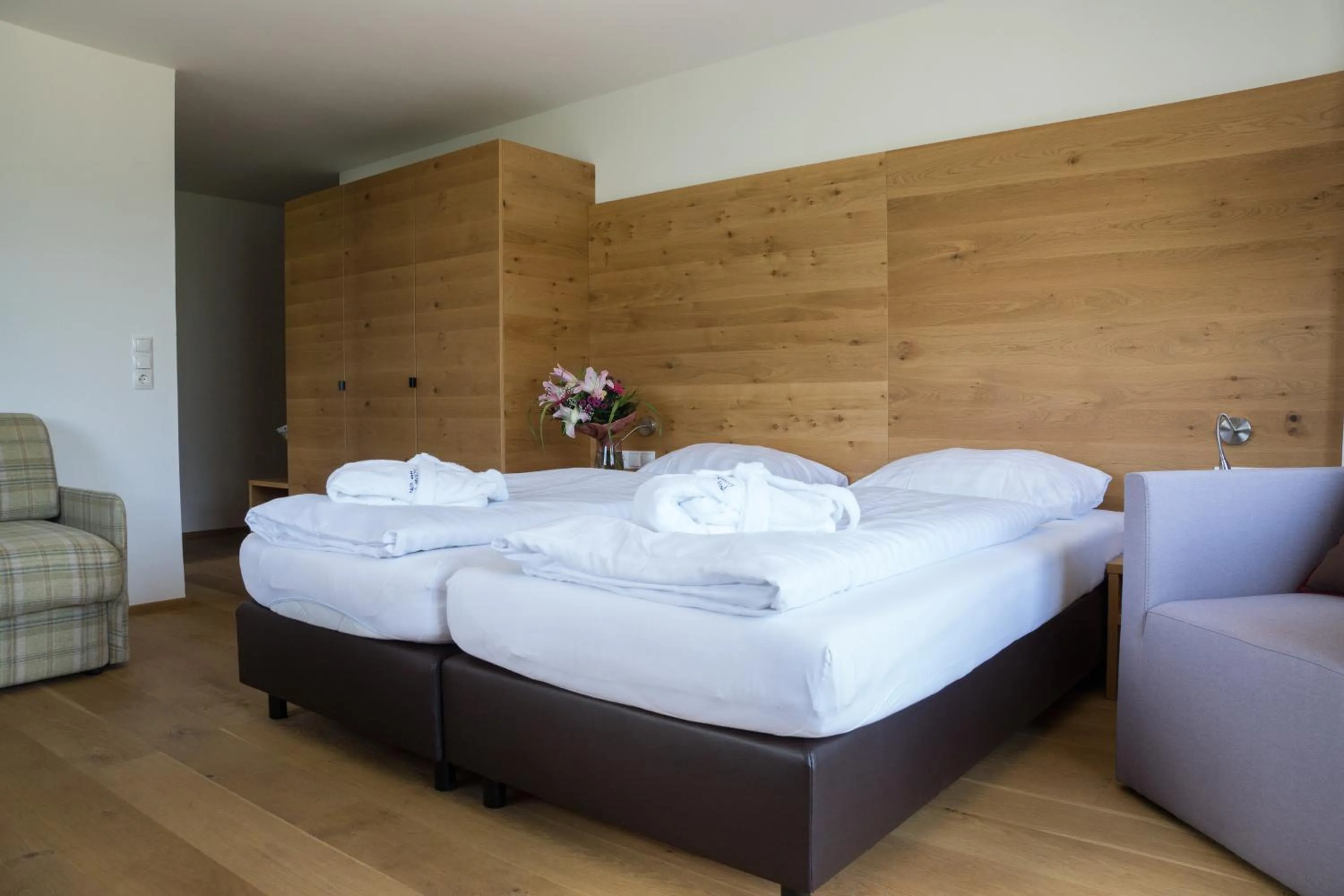 Bed in Wellness Aparthotel Panorama Alpin - Ferienwohnungen Jerzens im Pitztal