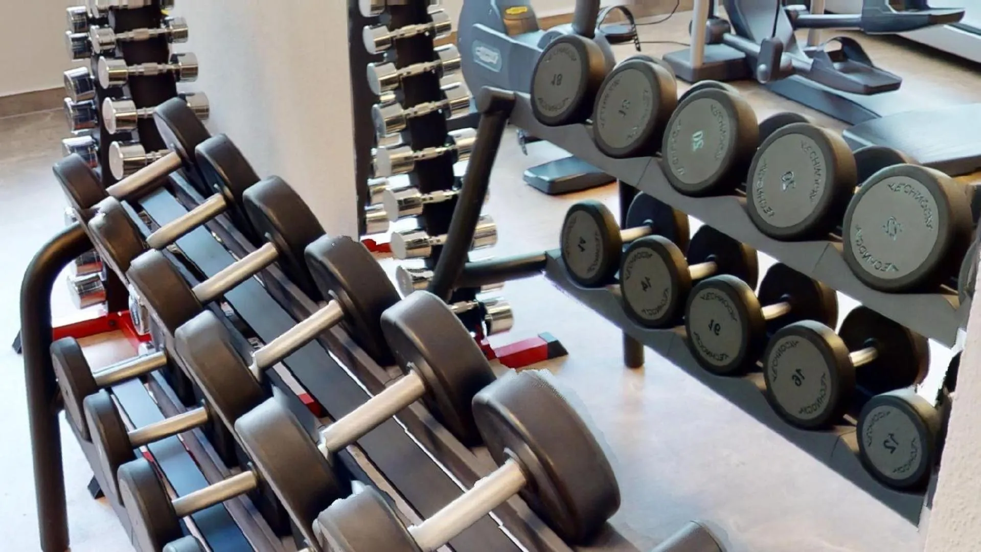 Fitness centre/facilities in Wellness Aparthotel Panorama Alpin - Ferienwohnungen Jerzens im Pitztal