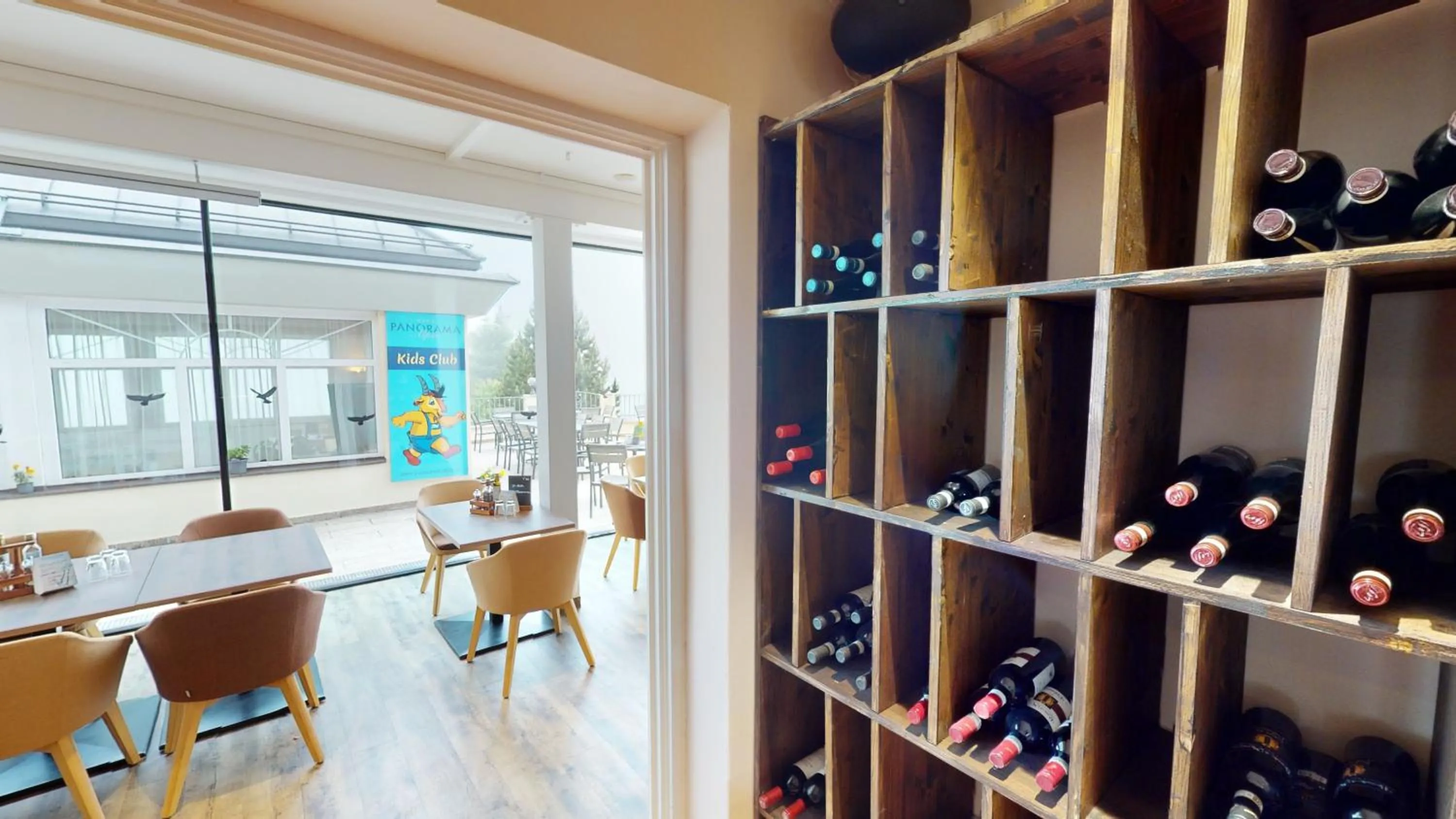 Restaurant/places to eat in Wellness Aparthotel Panorama Alpin - Ferienwohnungen Jerzens im Pitztal