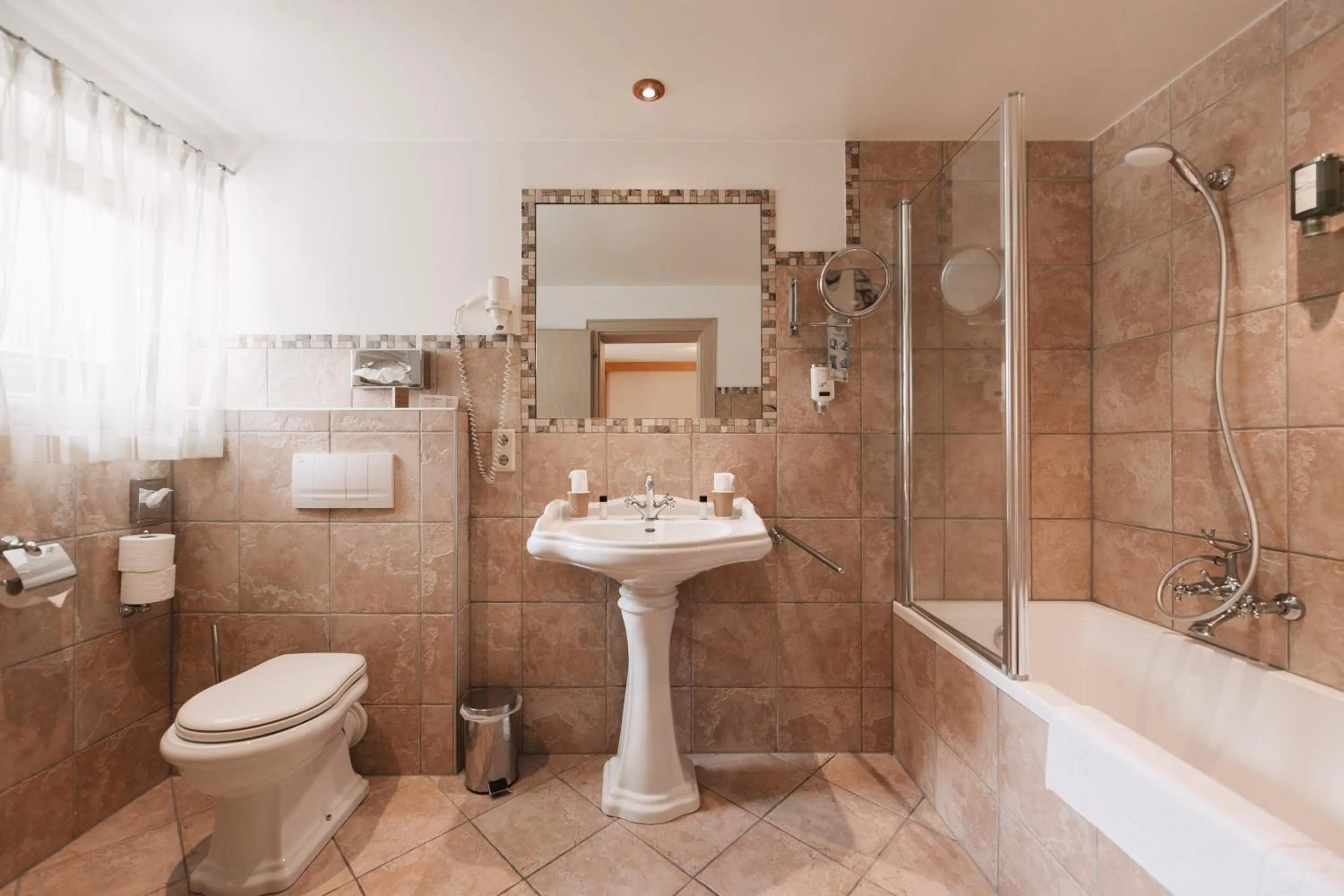 Bathroom in Wellness Aparthotel Panorama Alpin - Ferienwohnungen Jerzens im Pitztal